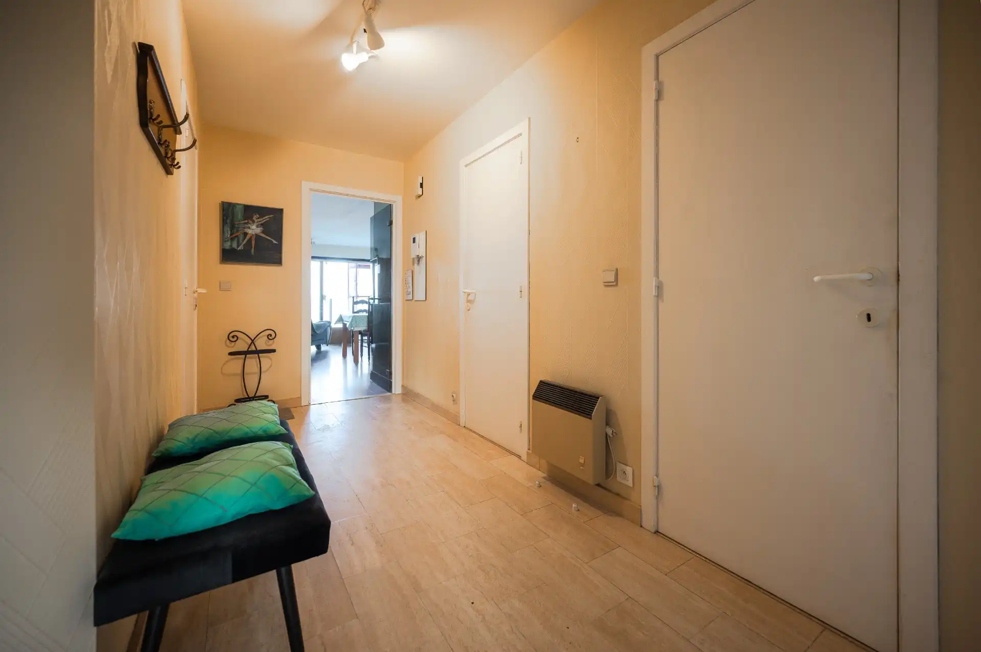 2-slaapkamer appartement op de zeedijk foto 13