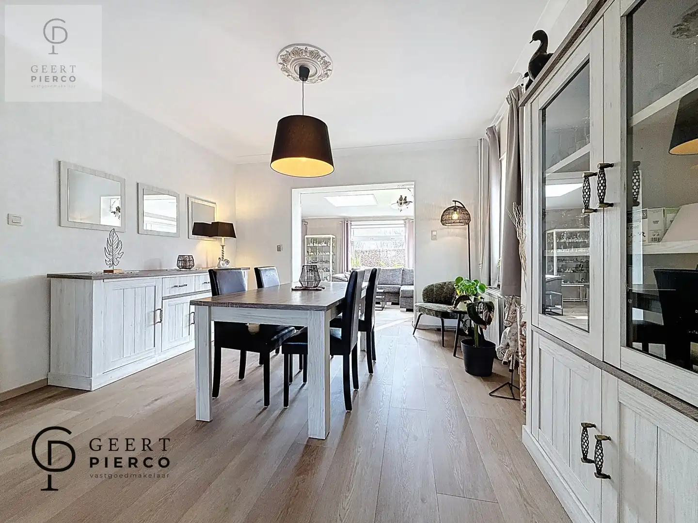 Knappe gerenoveerde gezinswoing foto 10