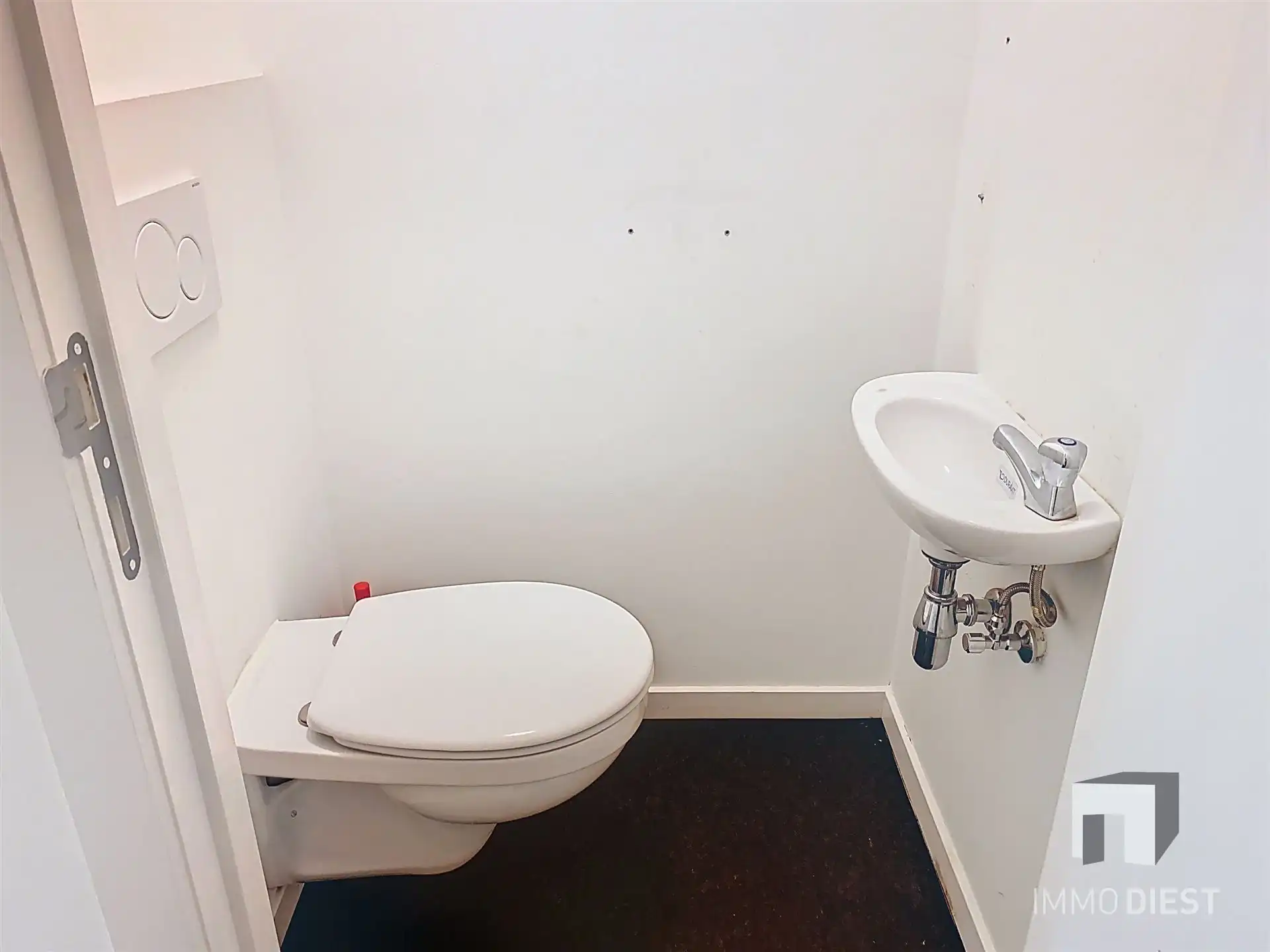 Ruim handelsgelijkvloers op Markt te Diest foto 11