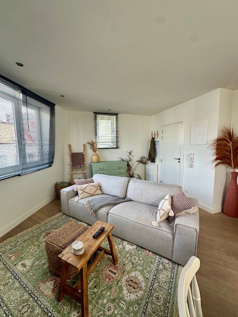 Prachtig bemeubeld appartement op topligging foto 2