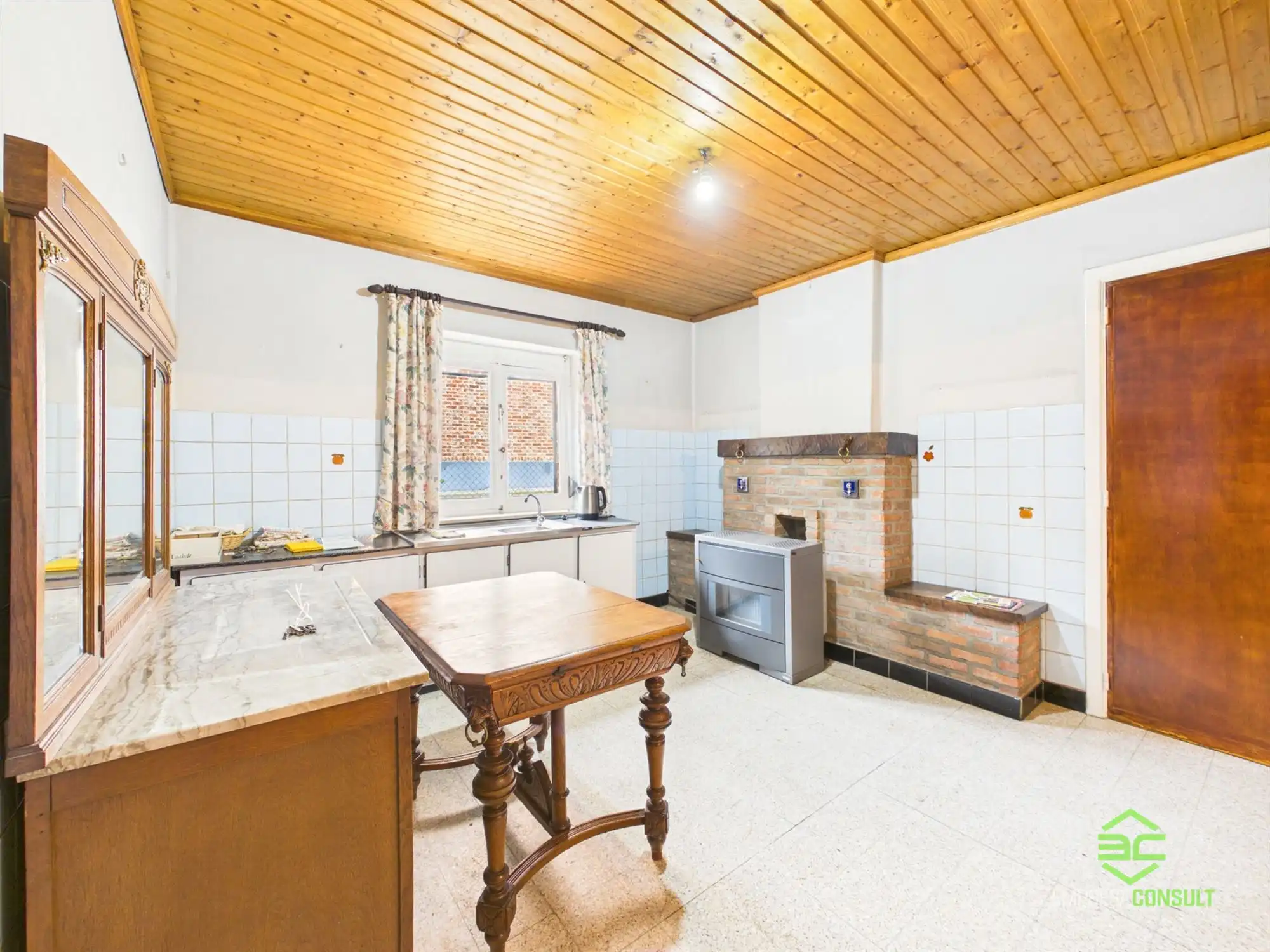 Centraal gelegen te renoveren woning in Kortenbos! foto 12