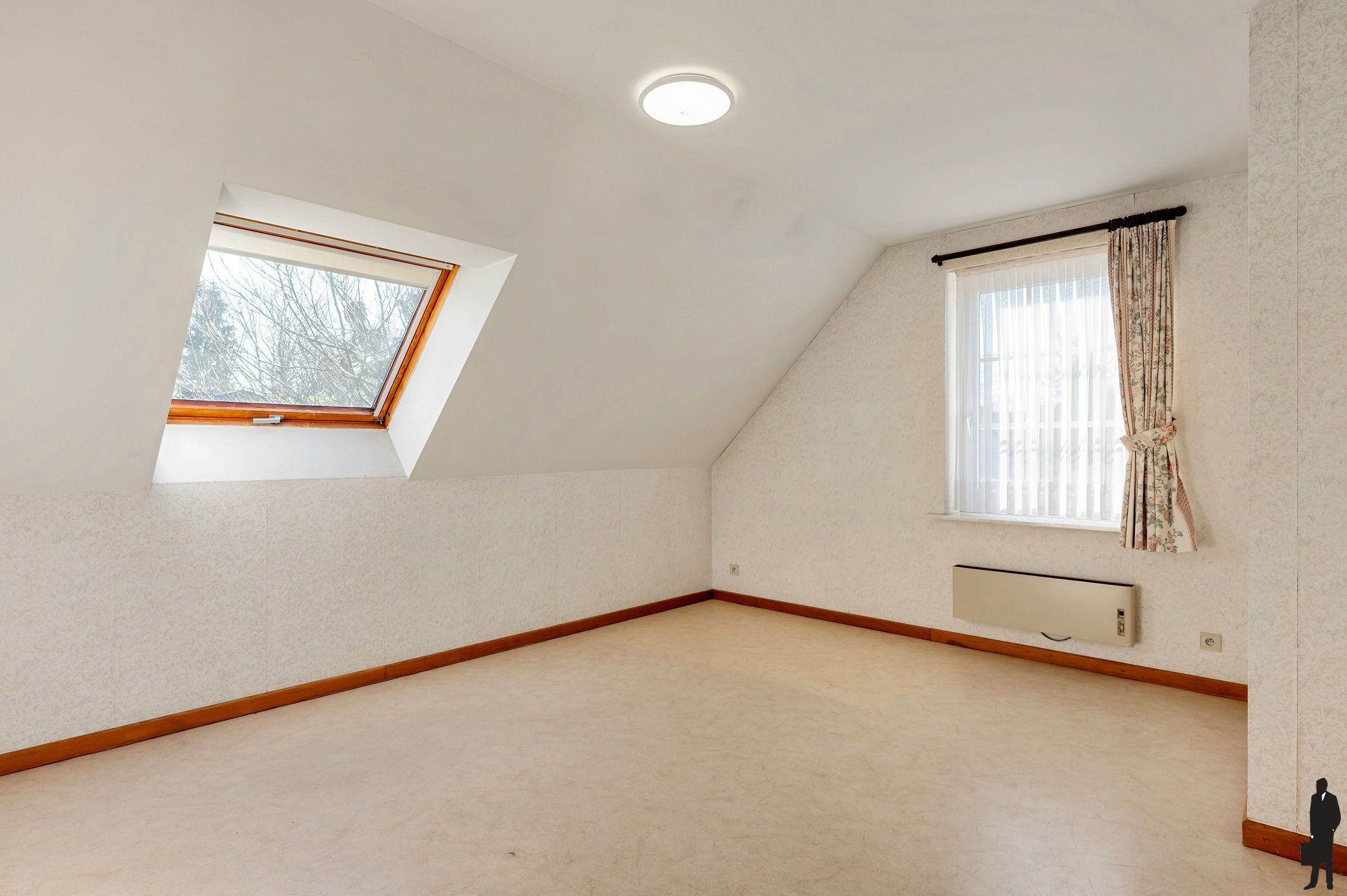 Villa op toplocatie met veel potentieel! foto 10
