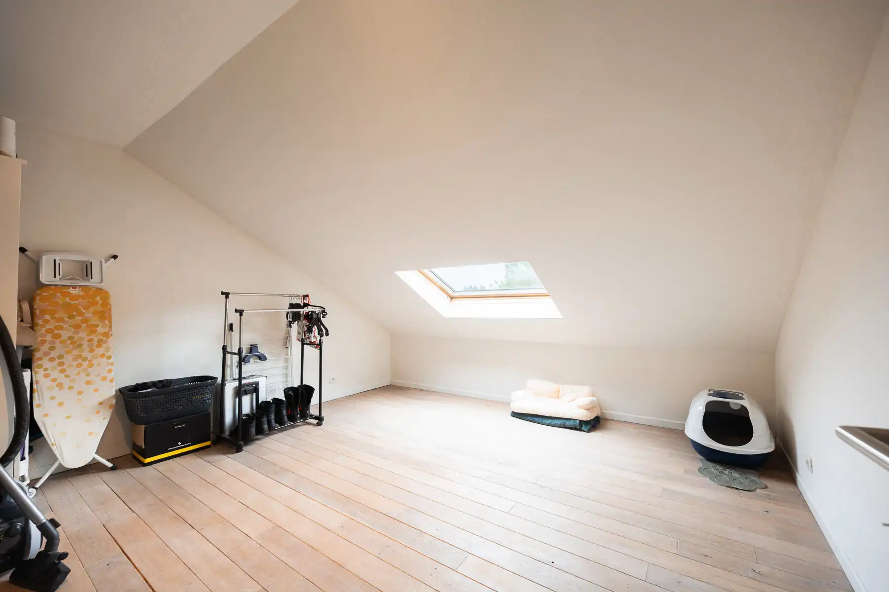 Prachtig dakappartement met ruime zolder en carport! foto 19