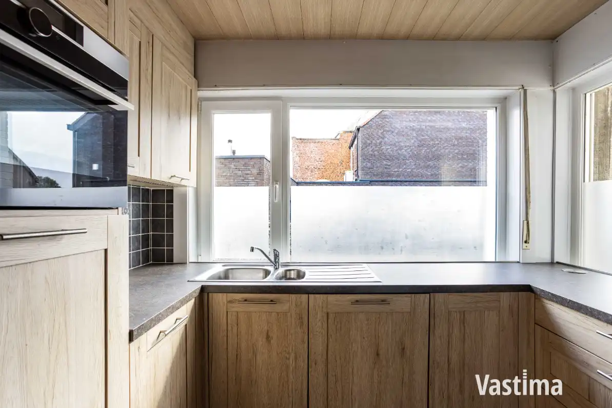 Halfopen woning met prachtige tuin en ruimte om te groeien foto 9