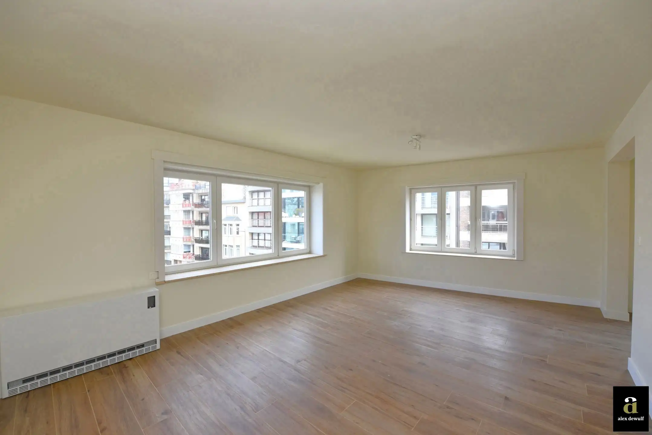 1-slaapkamerappartement met zeezicht in de Bayauxlaan. foto 4