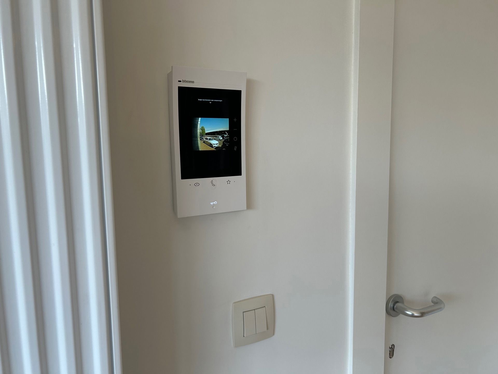 Exclusief gelijkvloers appartement gelegen in het centrum! foto 3