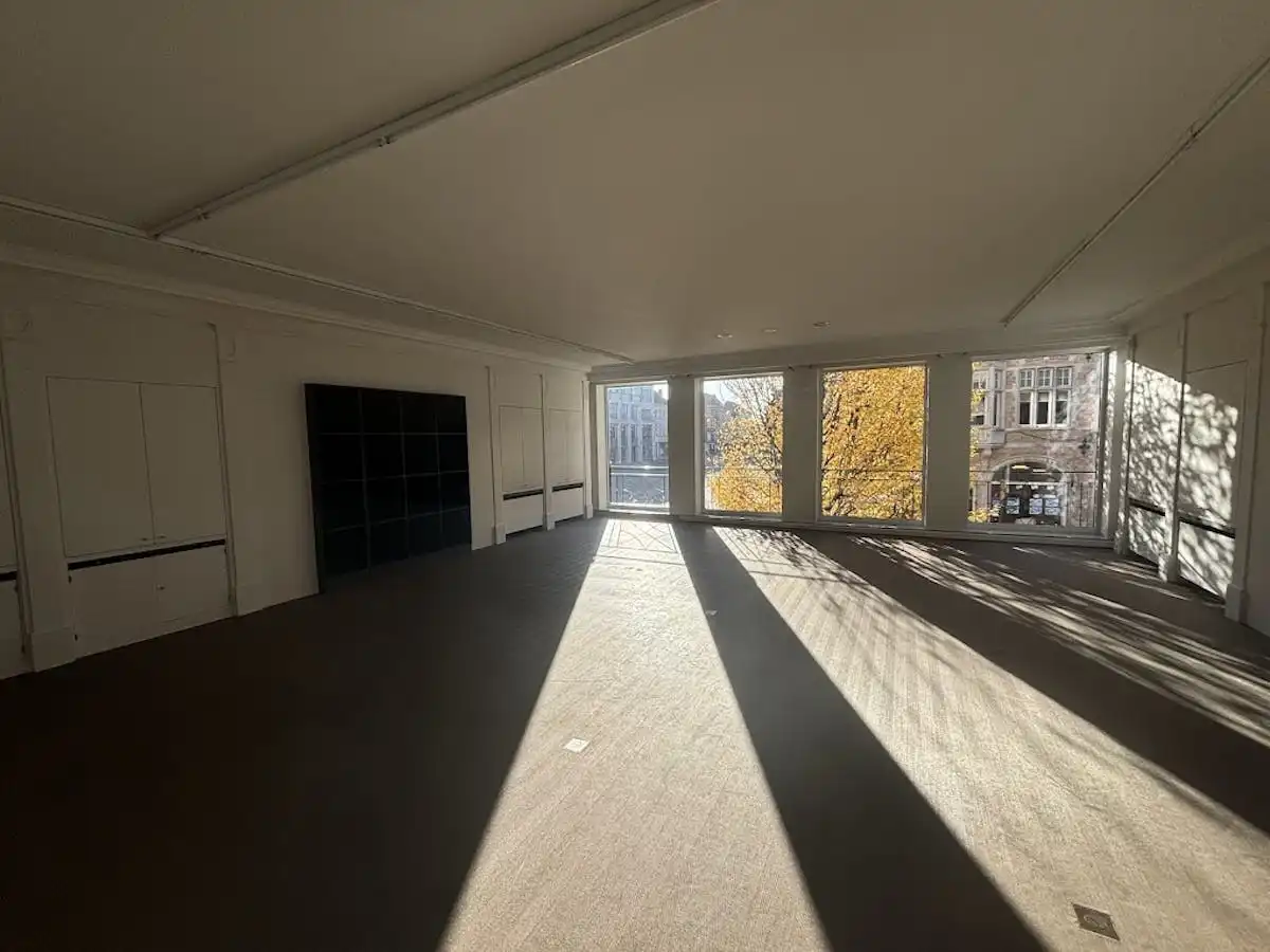 Handels-of kantoorruimte in Doorniksestraat 19 Kortrijk te huur via Kortrijk Zaait foto 7