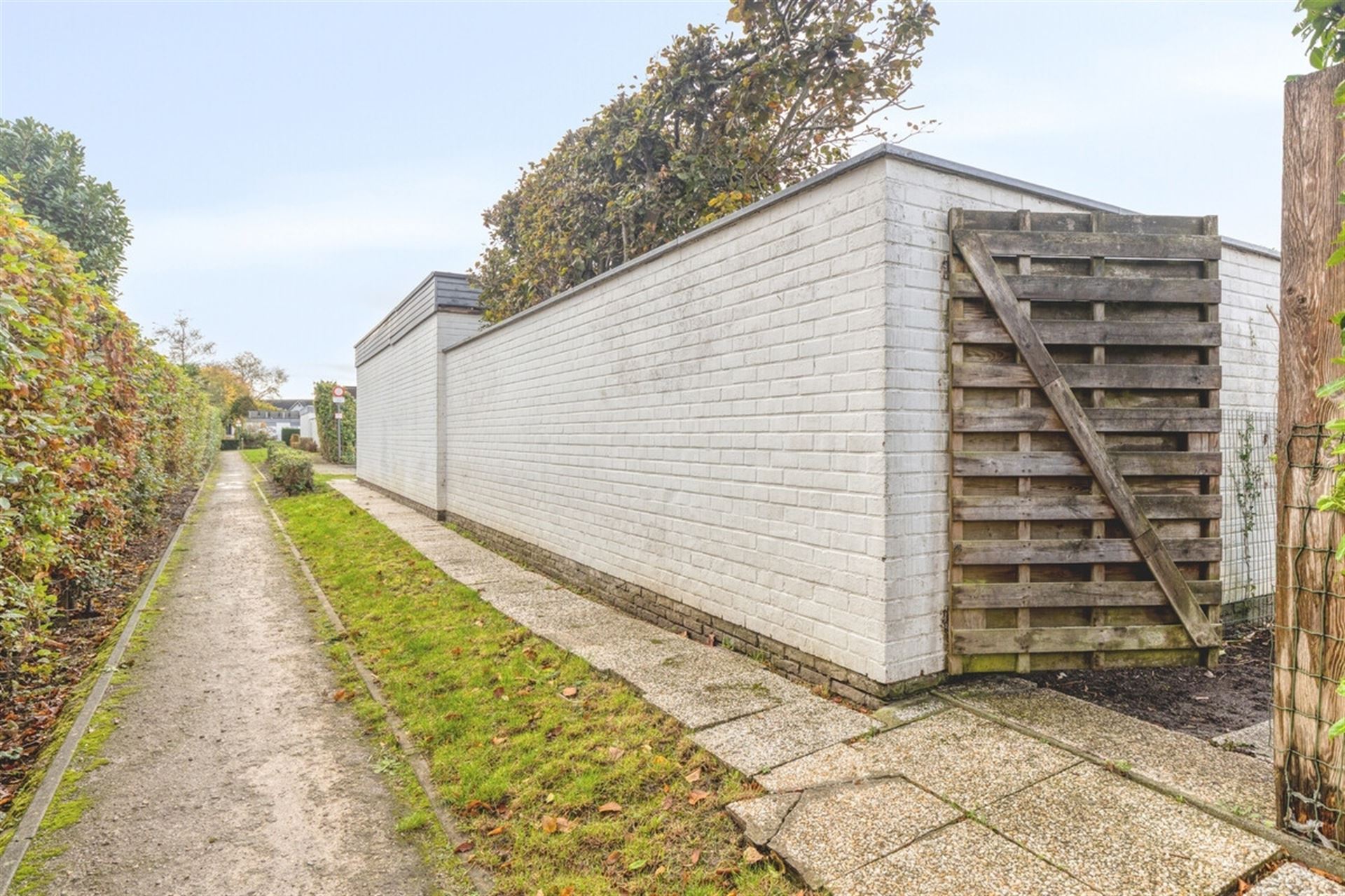 Moderne, zéér praktische woning met leuke tuin! 3 Slpks. foto 2