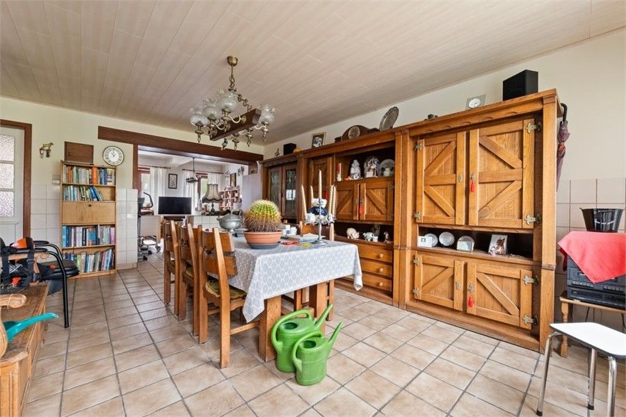 RUIM TE REOVEREN GEZINSWONING OP EEN PERCEEL VAN 8A79CA IN HET CENTRUM VAN SINT-TRUIDEN foto 11