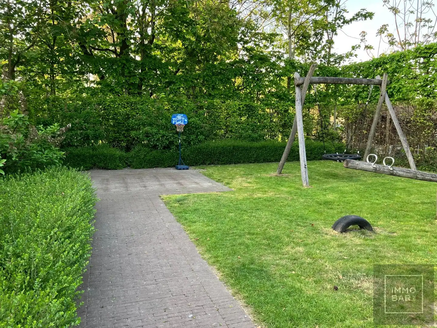 Veelzijdig handelspand met woonst en uitstekende bereikbaarheid foto 28