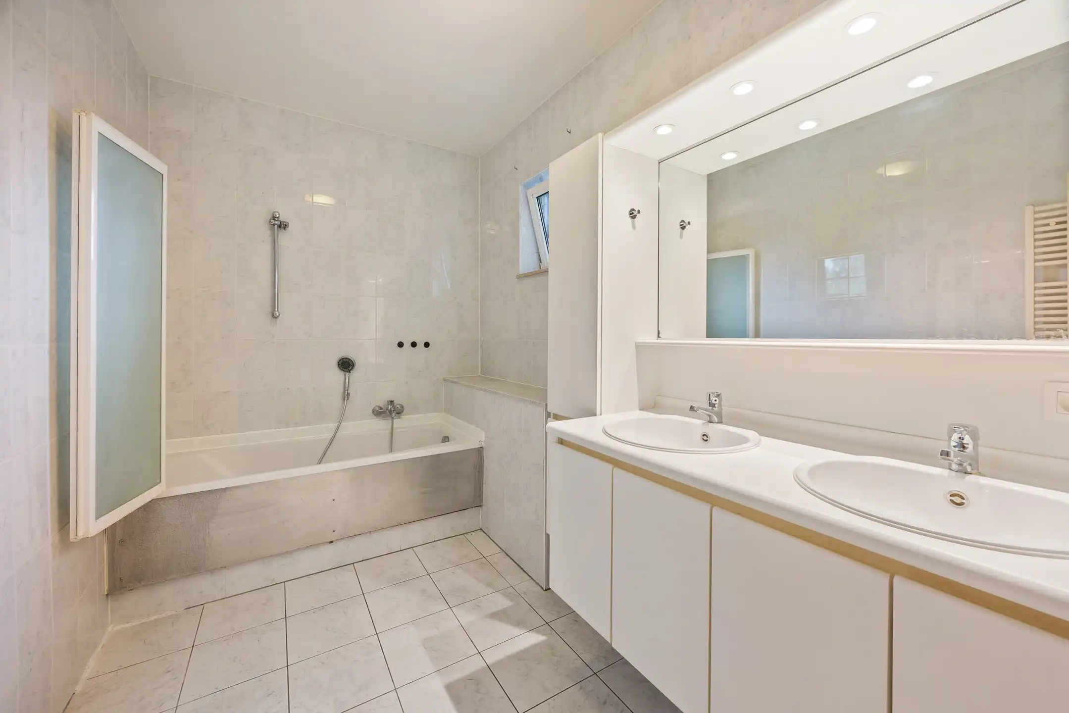 3-slaapkamerappartement centraal gelegen te Riemst foto 12