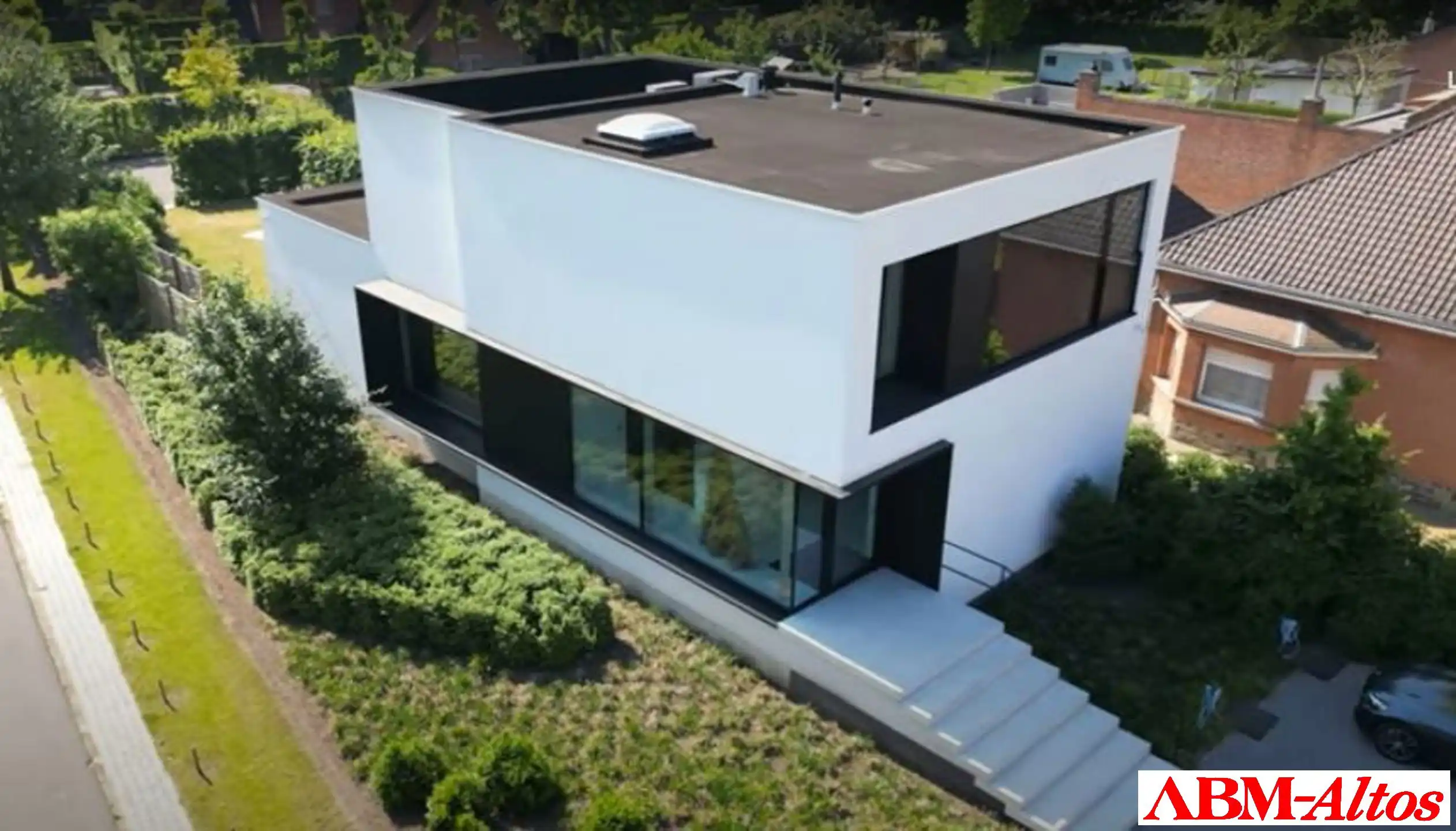 Exclusieve woning te koop in Haacht. foto 2