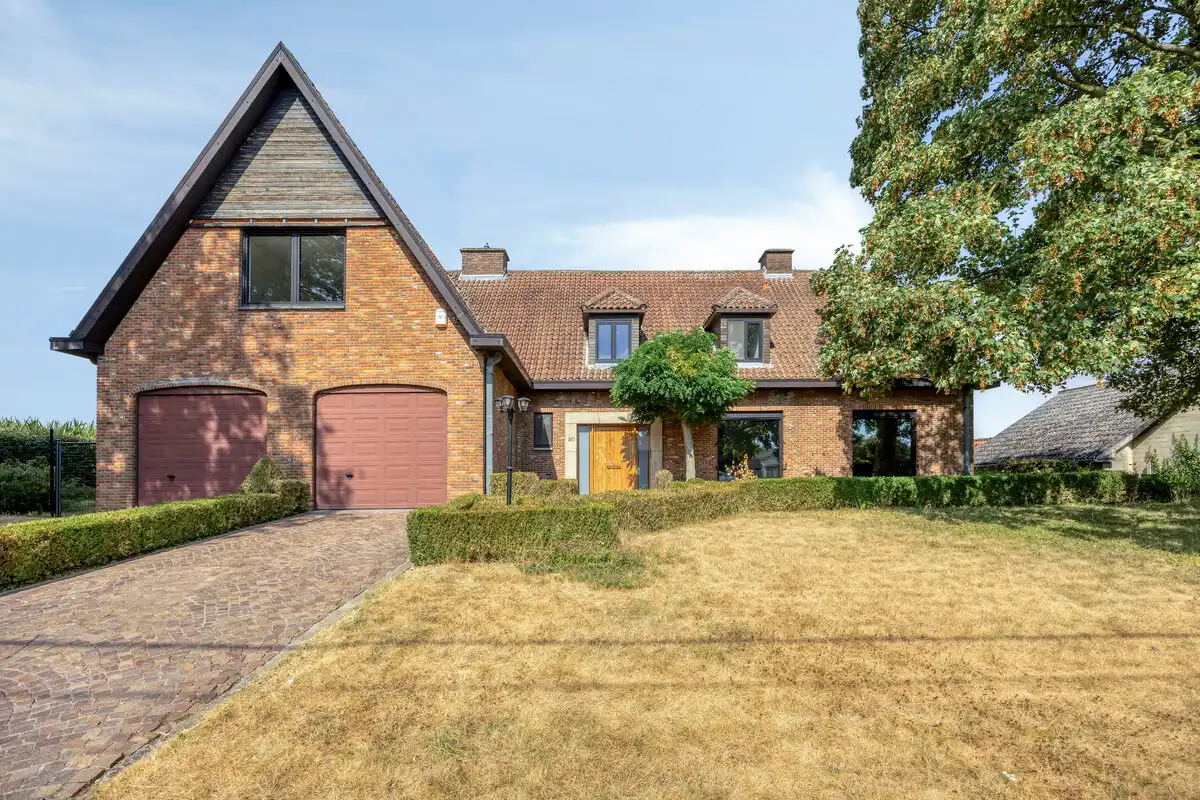 TIJDLOZE VOLLEDIG GERENOVEERDE VILLA OP EEN PERCEEL VAN 16A81CA TE RIEMST foto 36