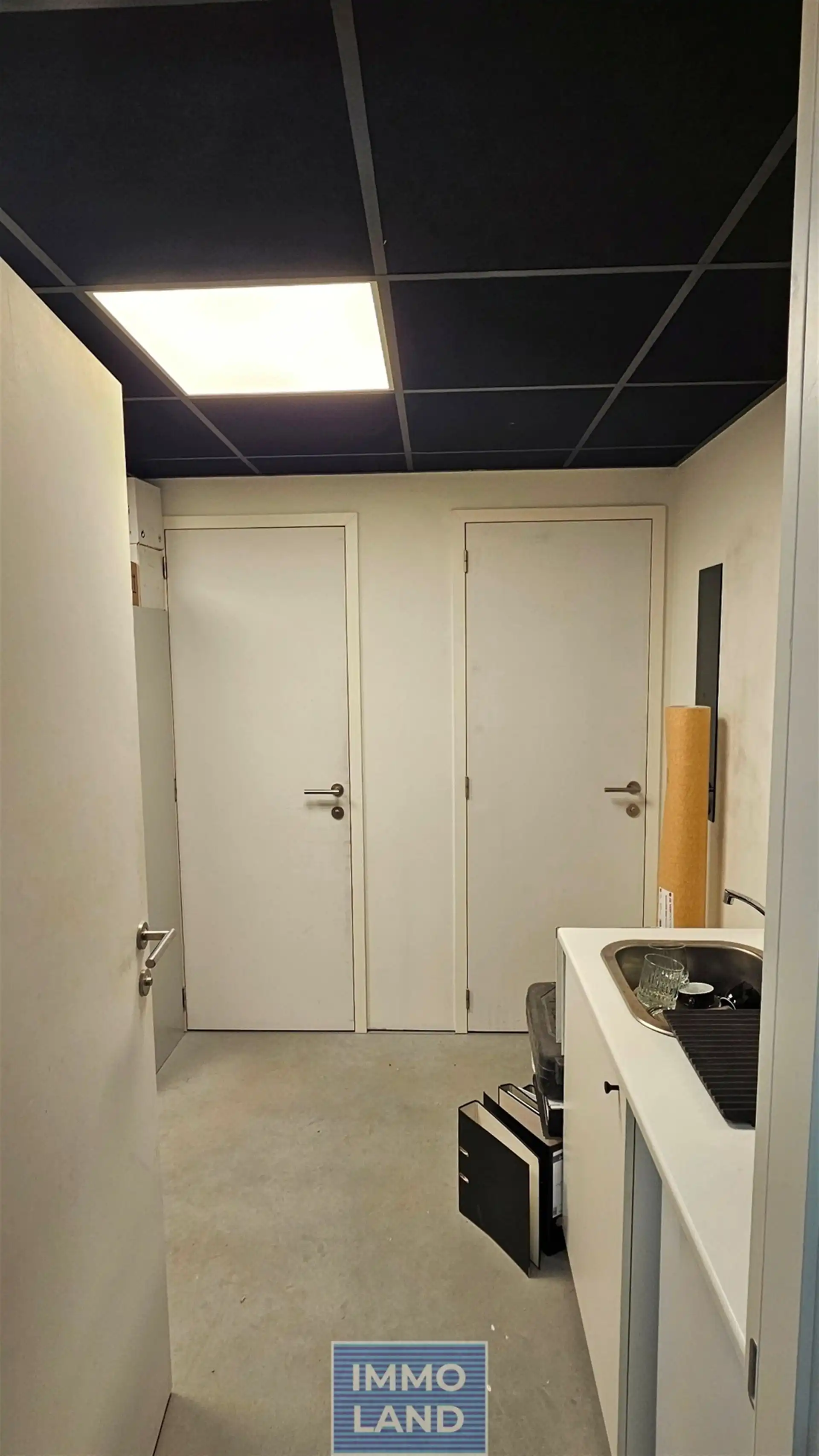 Knap en modern ingericht industriegebouw met een bijzonder karakter, gelegen net buiten het centrum van Diepenbeek en met een vlotte verbinding naar de E313, Genk en Kortessem. foto 23