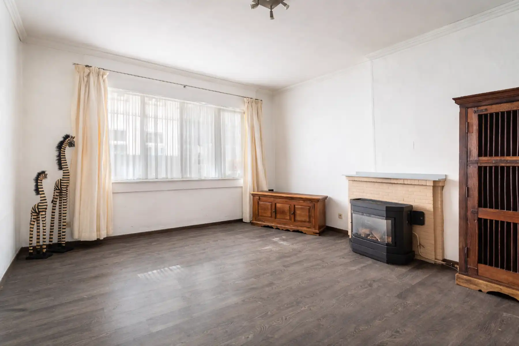 Te renoveren appartement met ruim terras, hartje ’t Zuid foto 4