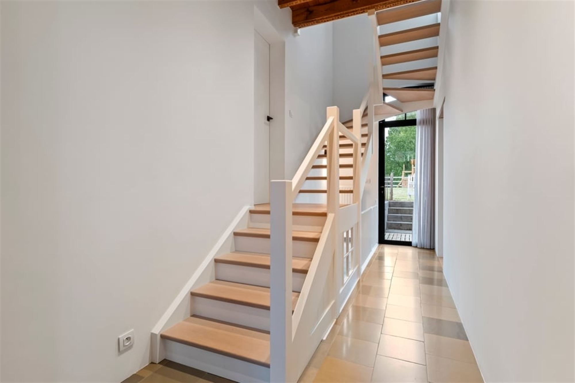 AUTHENTIEKE WONING MET RUIME SCHUUR EN VEEL POTENTIEEL IN TONGEREN  foto 34
