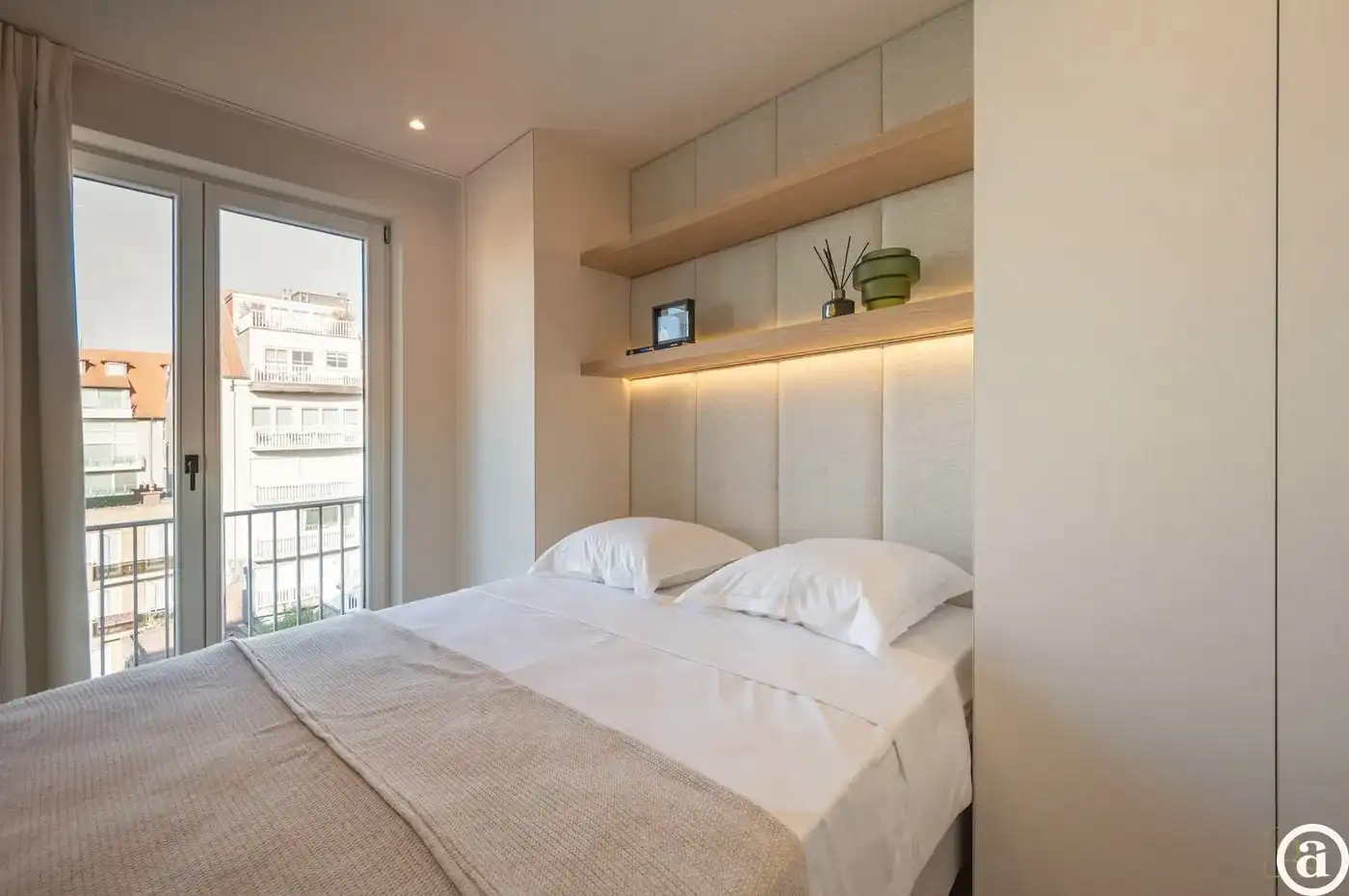 Luxueus gerenoveerd appartement vlakbij de winkels, het strand en de zee. foto 18