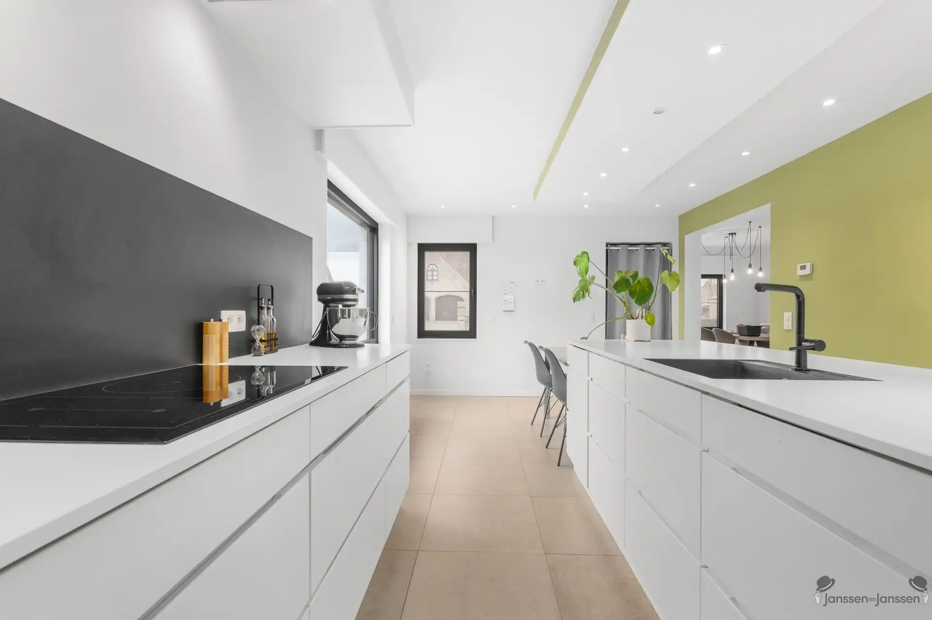 Gerenoveerde woning met 3 slaapkamers te Tessenderlo foto 11