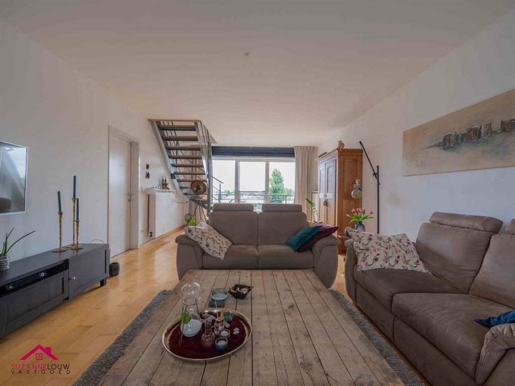 Ruim en gezellig appartement vlakbij het centrum foto 11