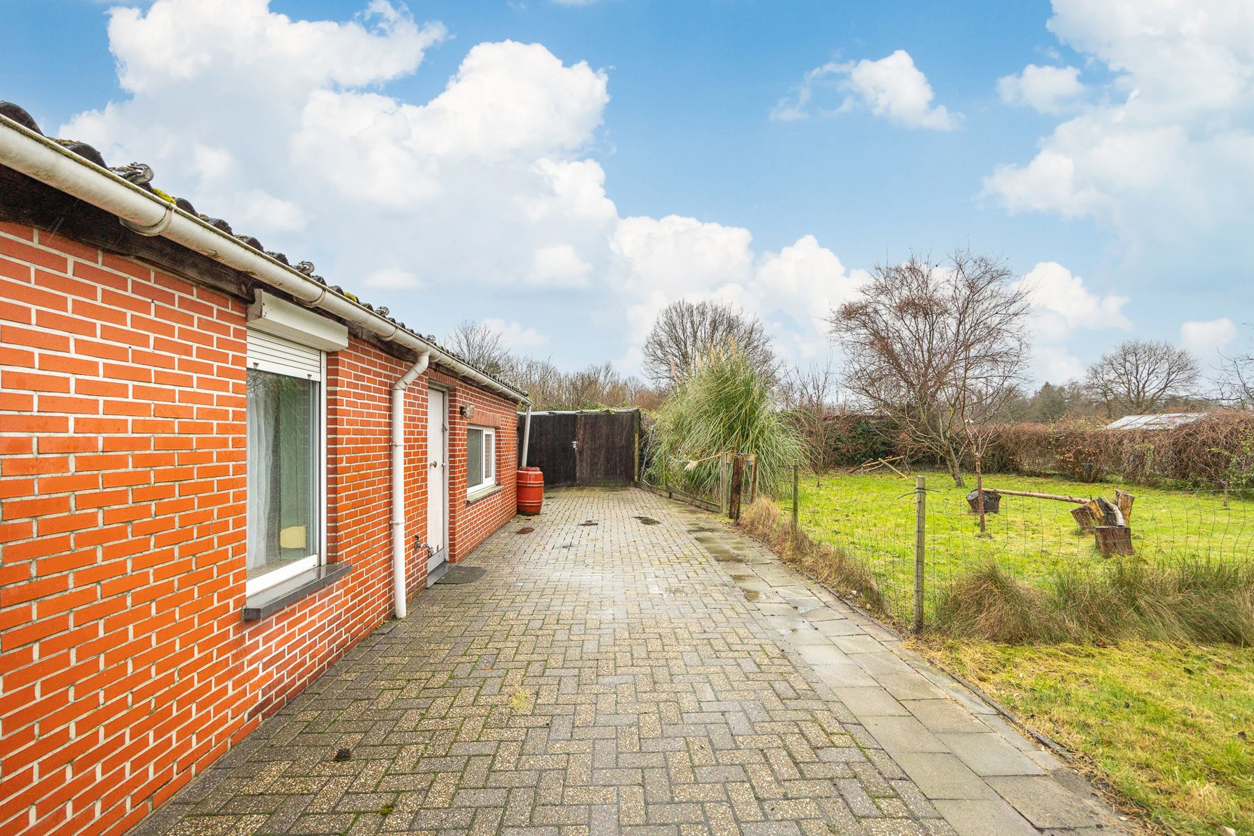 Rustig gelegen woning op ruim perceel van 1887 m² foto 5