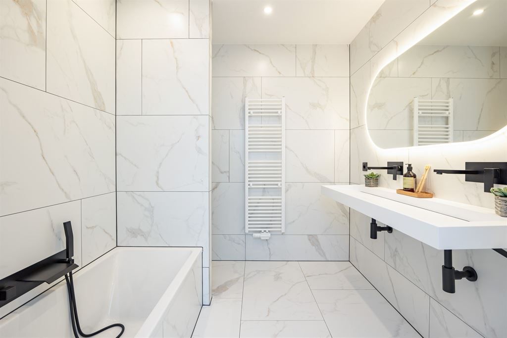 Stijlvol gerenoveerde villa met ruime tuin foto 14