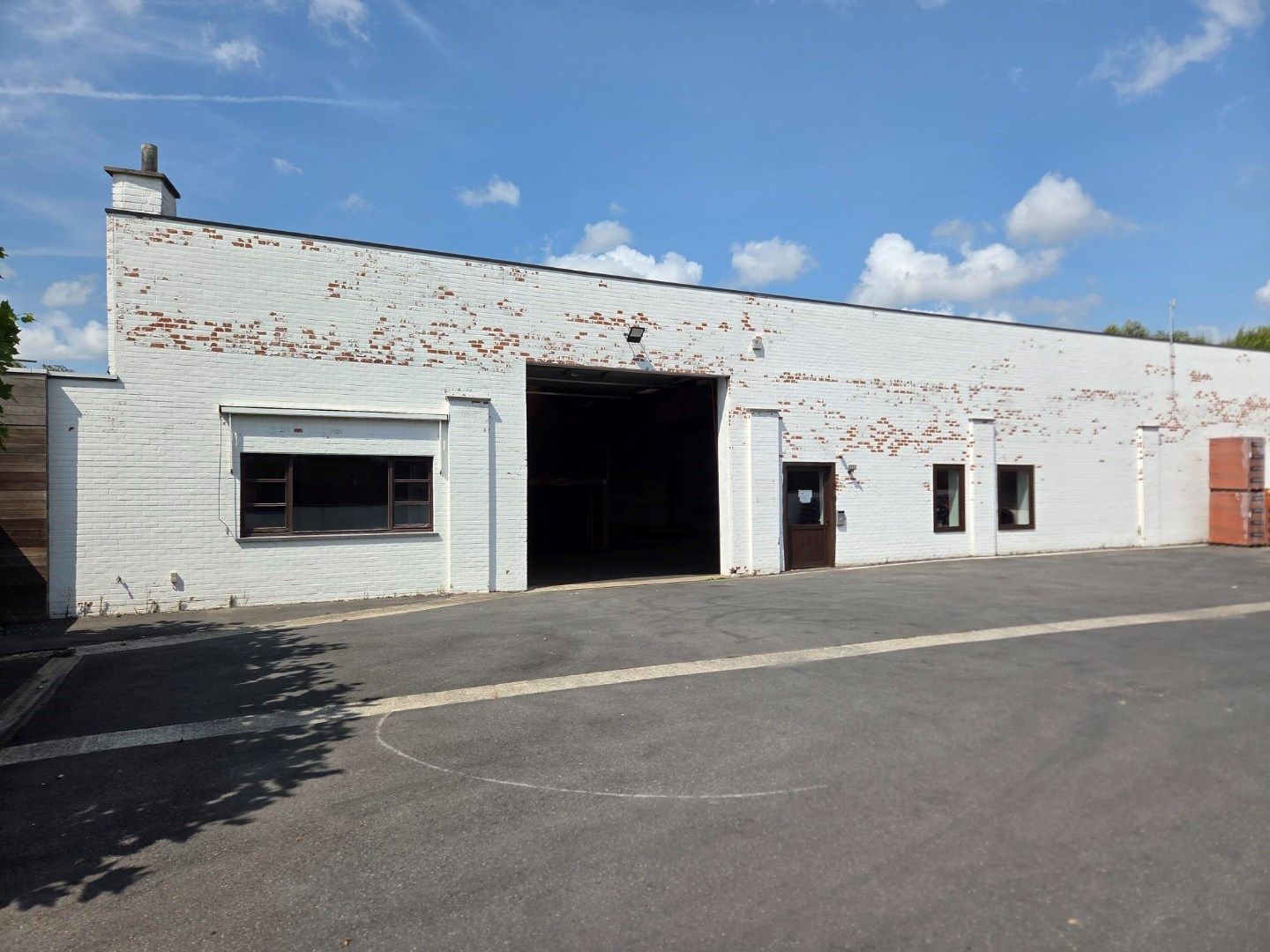 Opslagruimte van 555m² met bureel foto 3