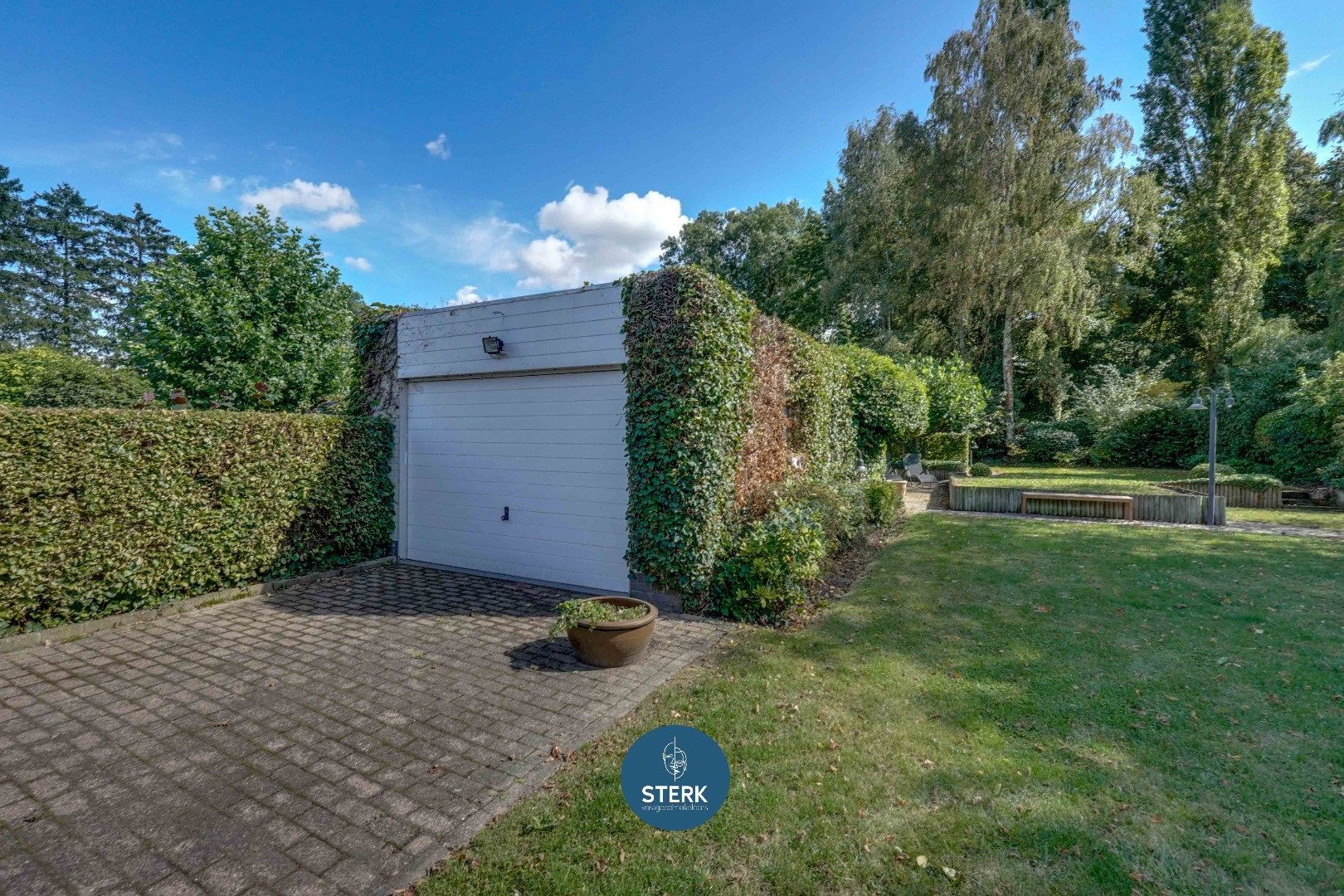 VERRASSEND RUIME GEZINSWONING MET EEN PRACHTIGE TUIN TE BOORSEM !  foto 28