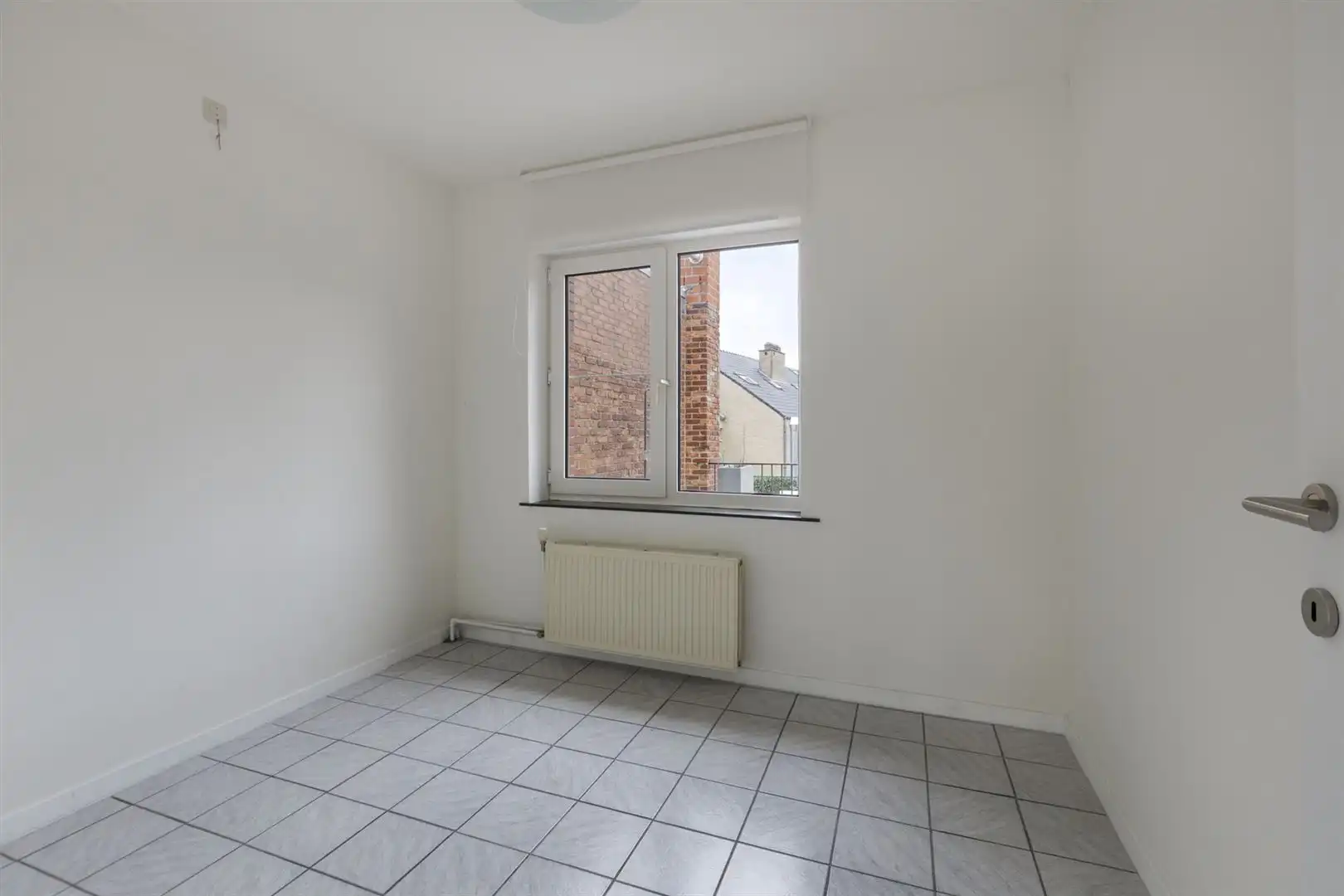 TE KOOP: Duplex-appartement (3slpks) met kantoorruimte of handelsruimte op topligging in Genk! foto 12