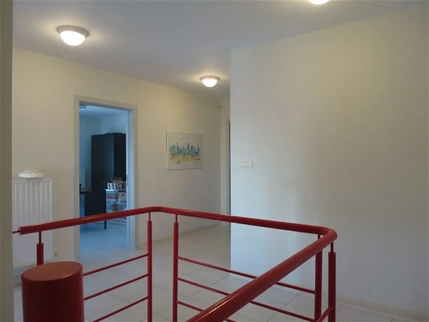 Gelijkvloerse handels/kantoorruimte,veel parkeergelegenheid. foto 10