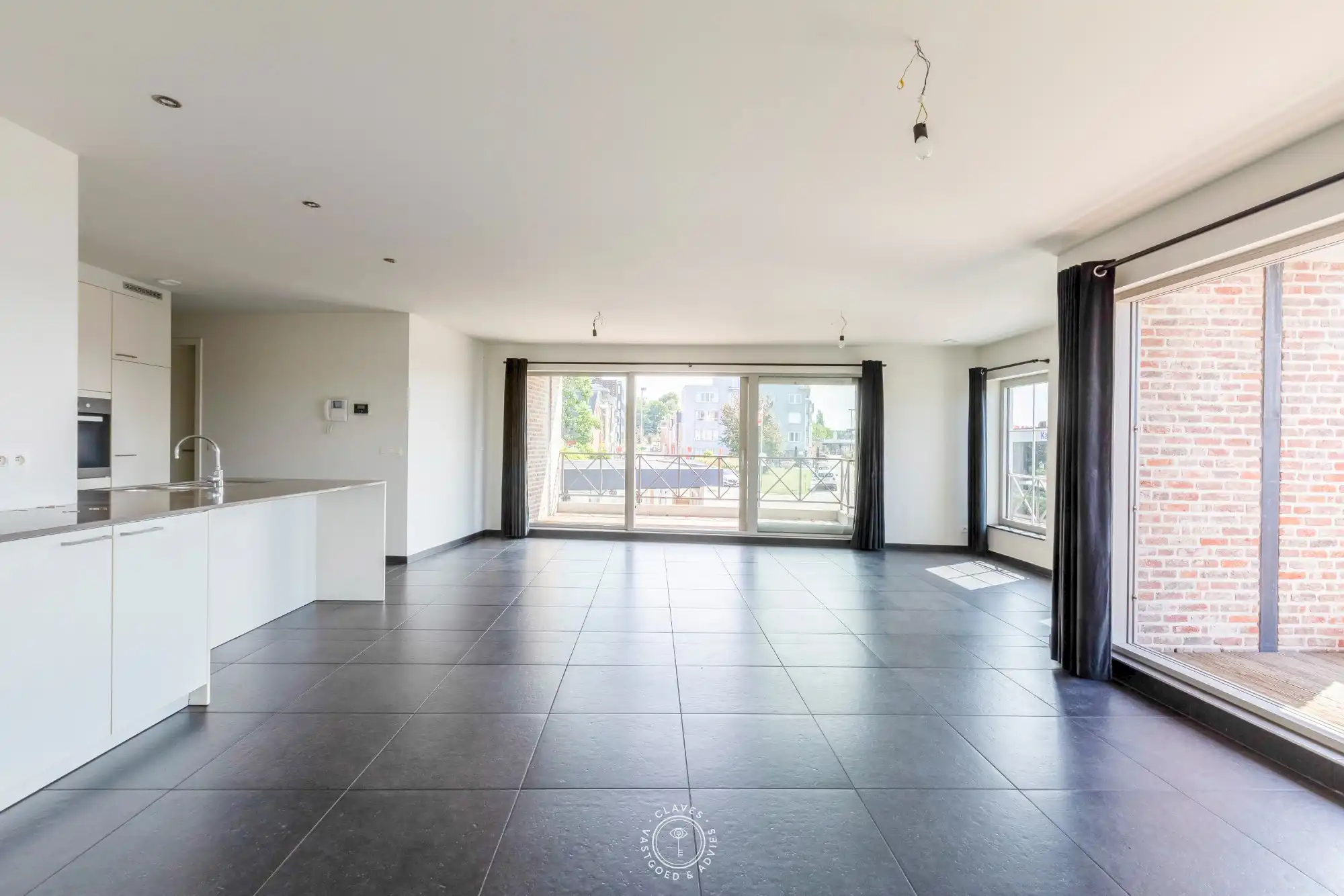 Licht, ruimte en prachtig Scheldezicht in hartje Temse foto 3