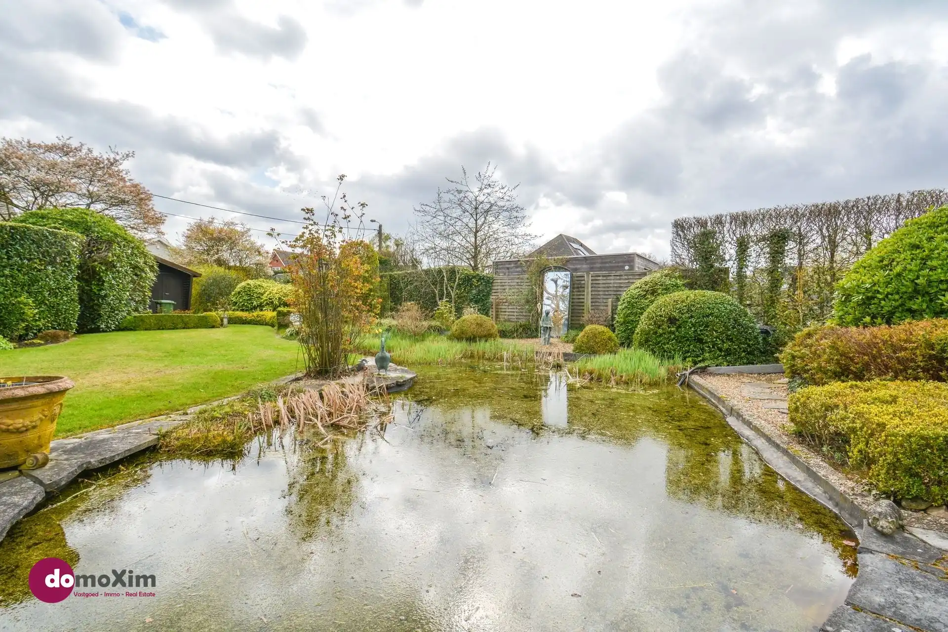 Statige villa met 3 slaapkamers op een ruim perceel in Hever foto 20