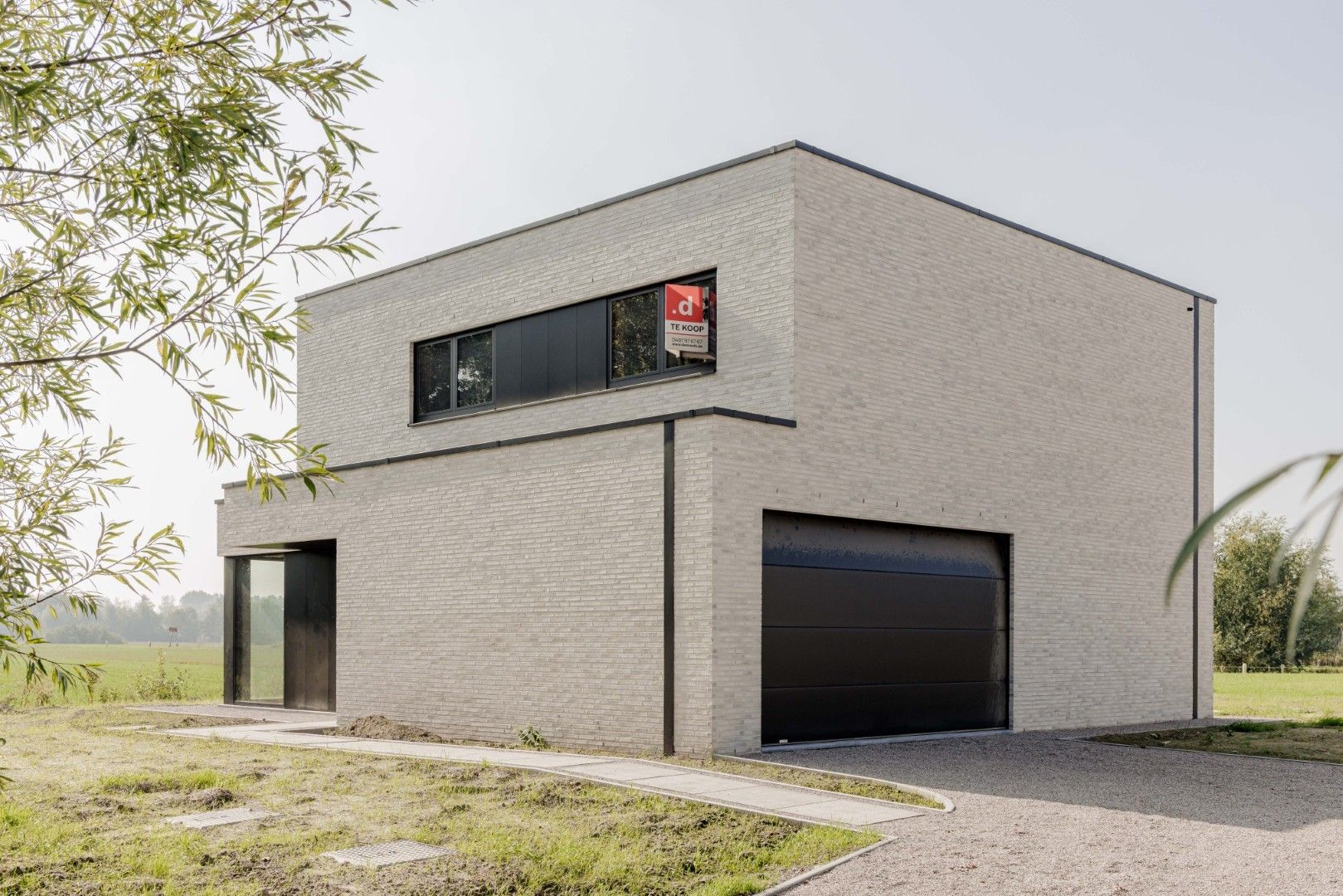 Ruime nieuwbouwvilla op 1.268 m² in Kruibeke foto {{pictureIndex}}