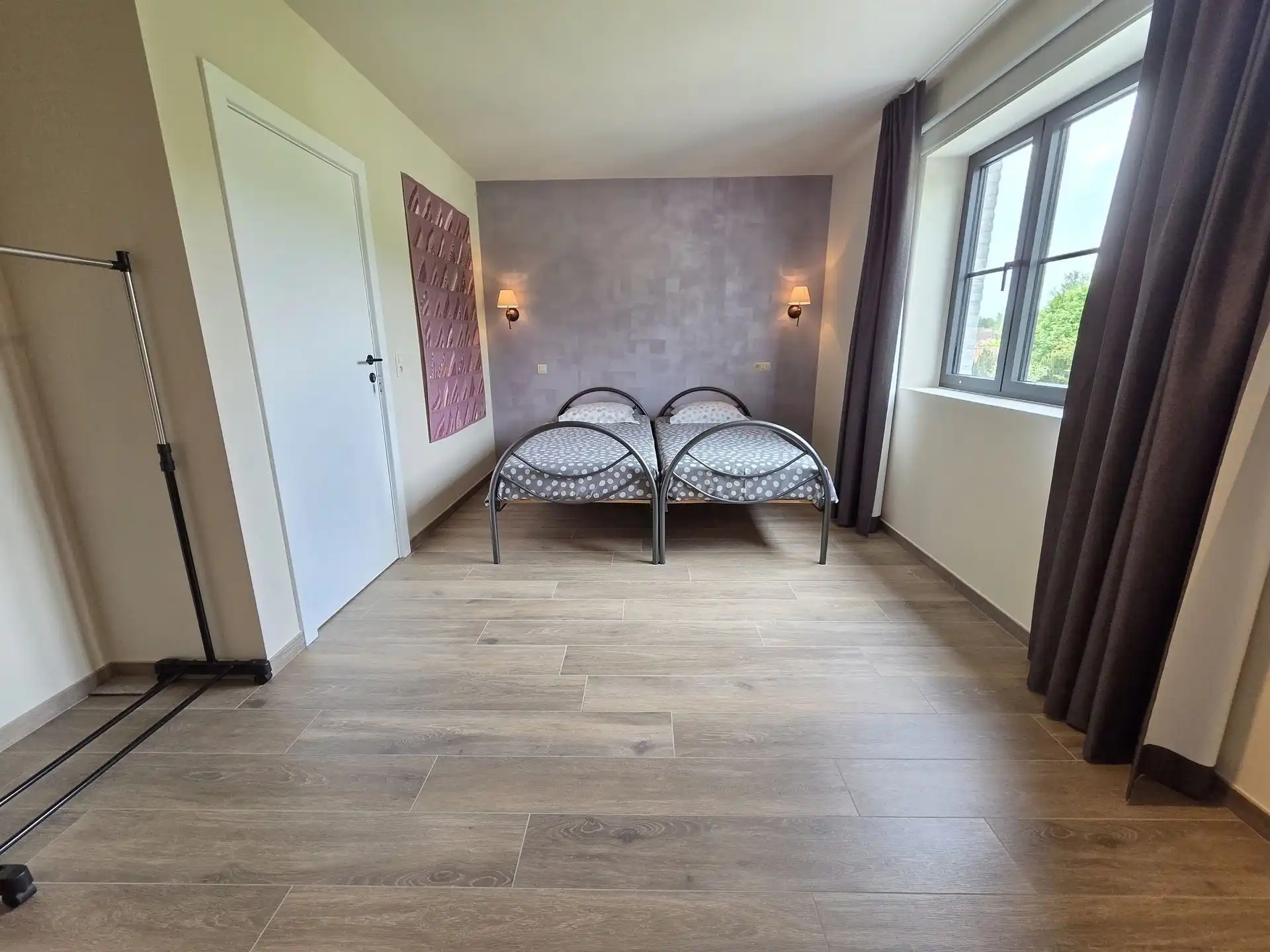 Prachtige nieuwbouw BEN-woning met 5 slpk, 3 badkm en verzorgde tuin. Uitermate rustig gelegen. foto 15