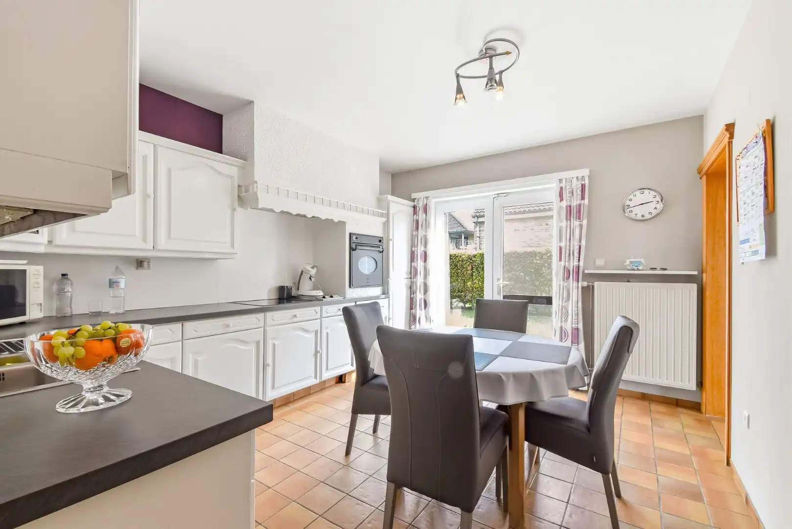 Ruime villa met 4 slaapkamers foto 8