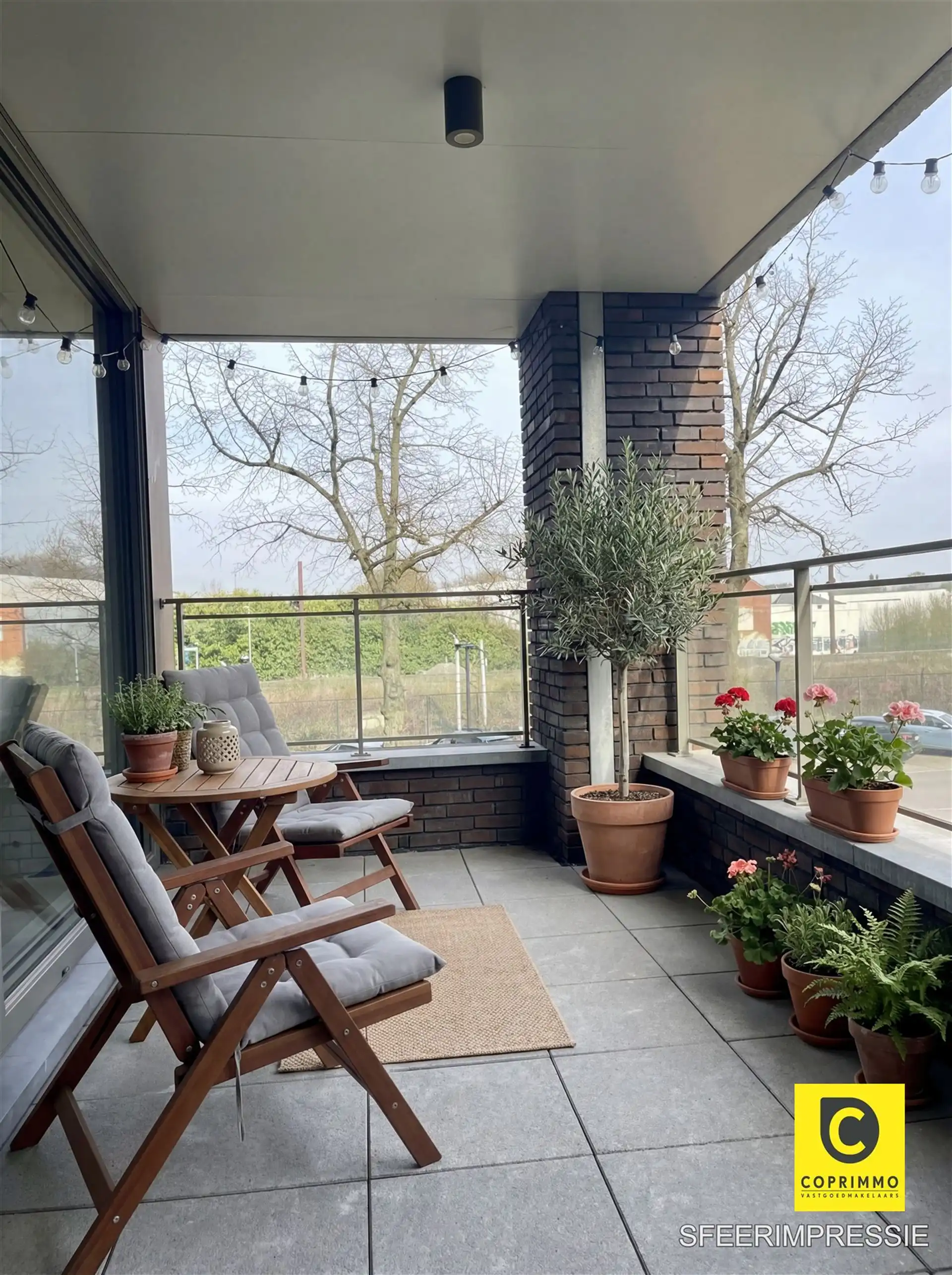 Appartement foto {{pictureIndex}}