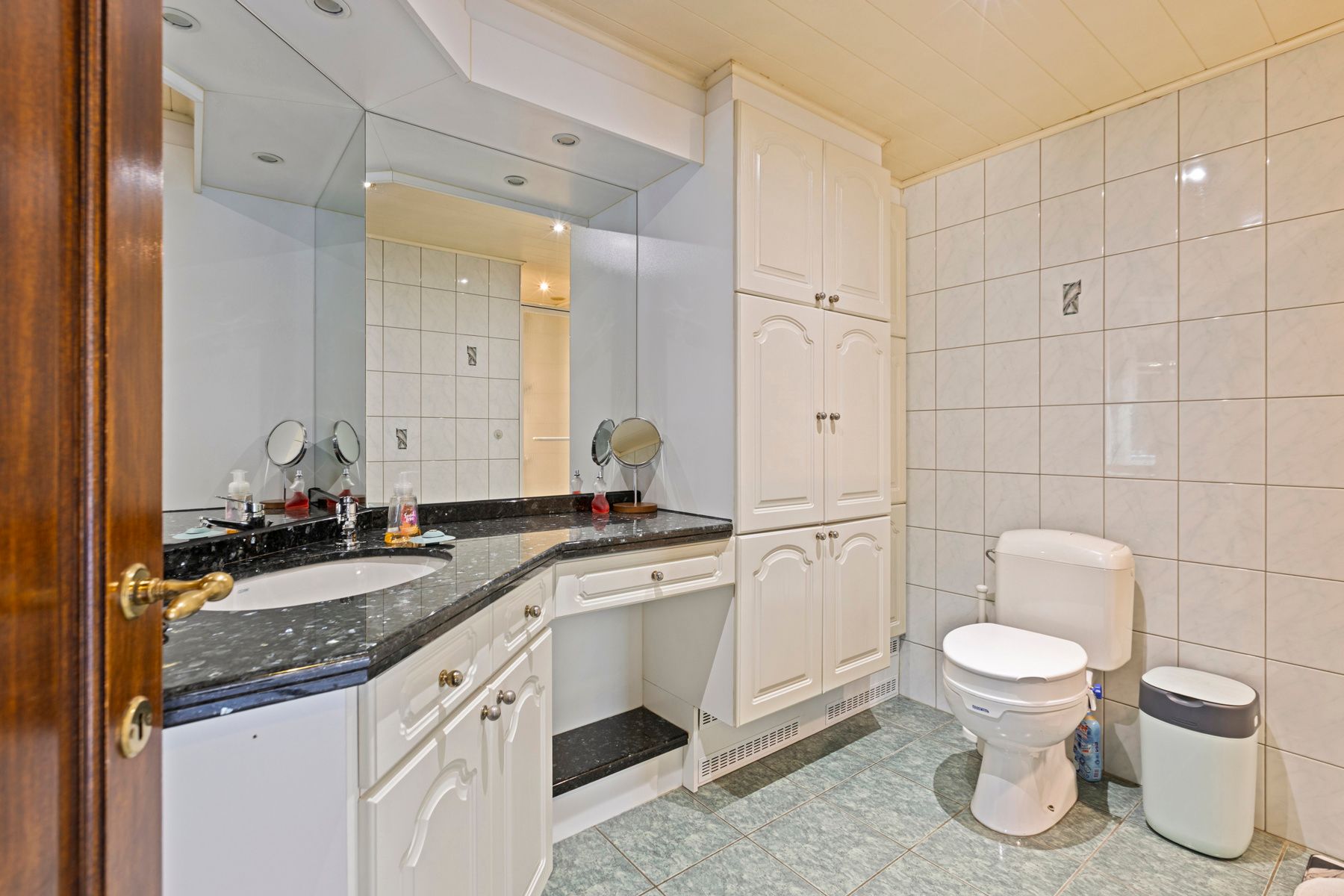 halfvrijstaande woning foto 17