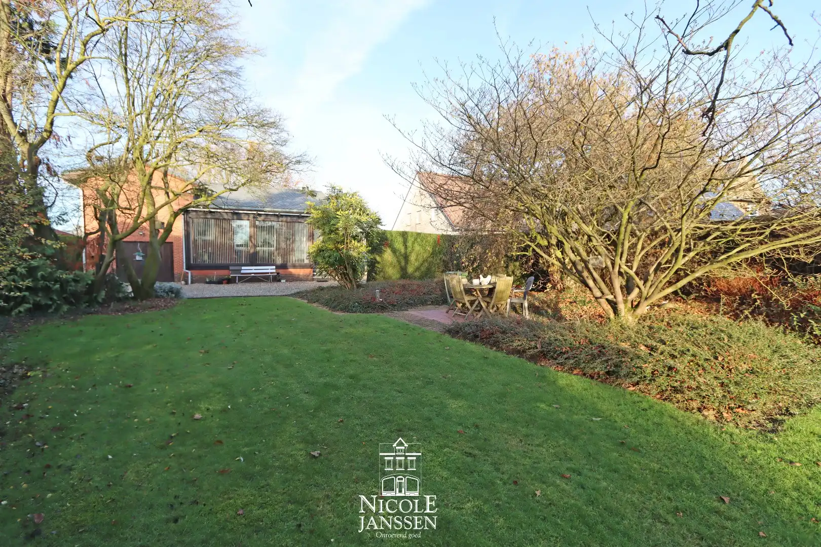 Verzorgde vrijstaande split-level woning foto 26