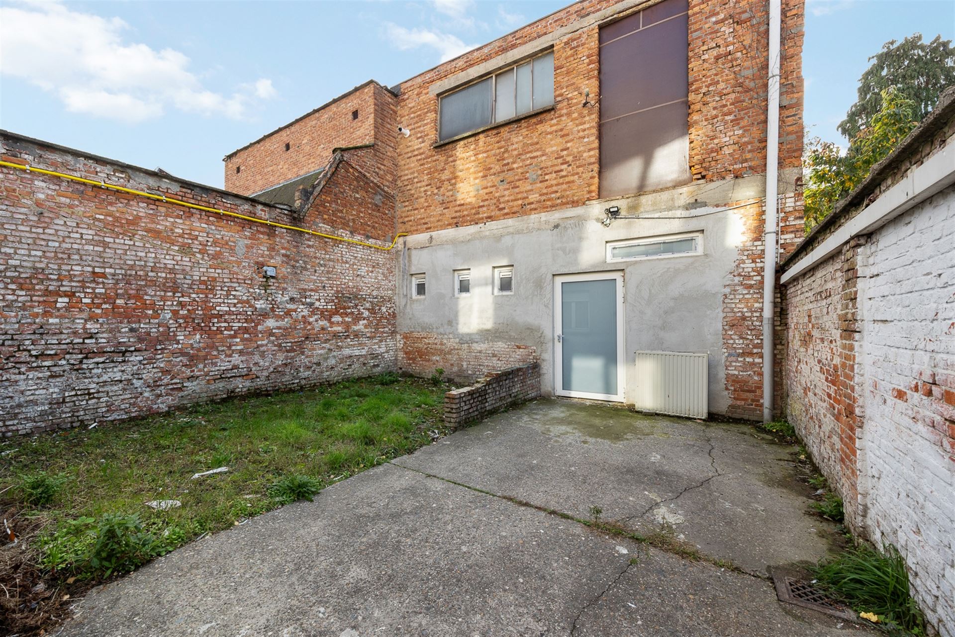 Handelsruimte met magazijn van 330 m2 foto 13