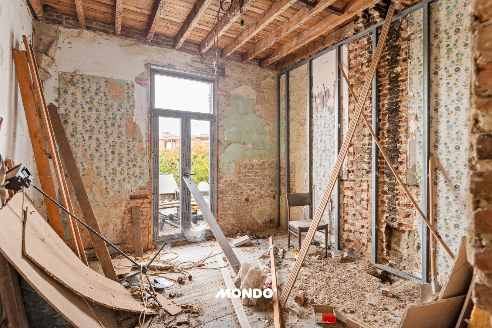 Gebouw met karaktervolle gevel in hartje Willebroek foto 13