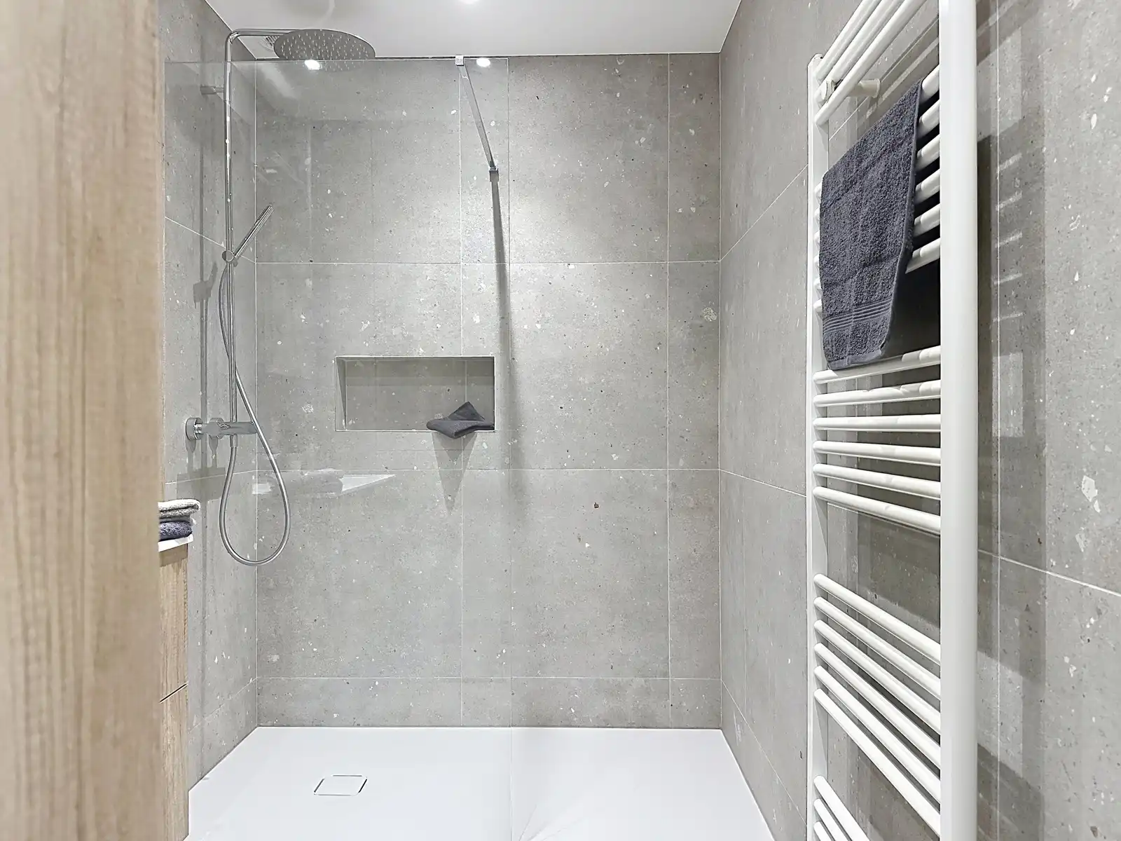 GERENOVEERD APPARTEMENT – NIEUWBOUWCOMFORT OP TOPLOCATIE  foto 21