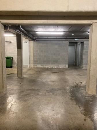 App. centrum Bilzen, rustige ligging, 2 slpk, parkeeruimte, terrasje. foto 21