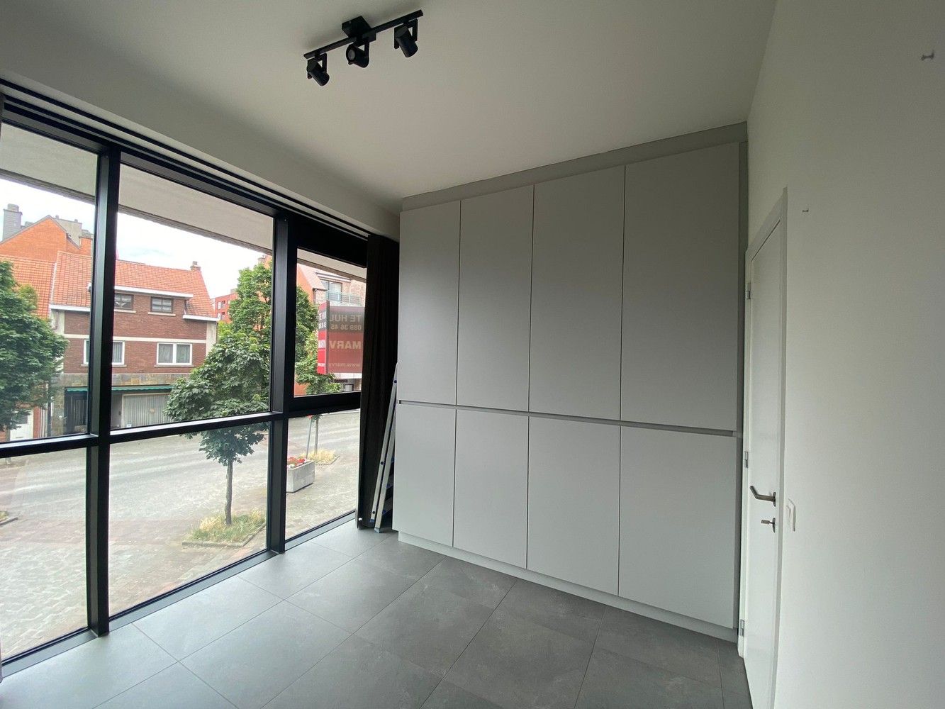 Prachtig instapklaar appartement aan de rand van de Genkse stadskern! foto 10