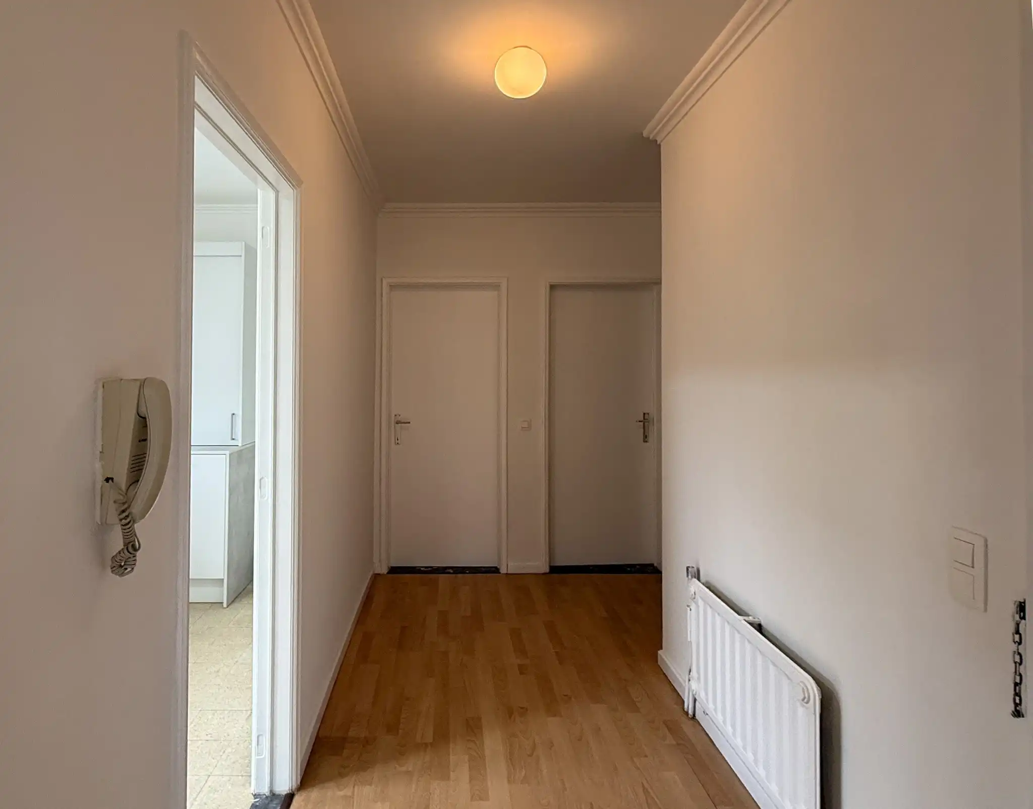 Gelijkvloers appartement met twee slaapkamers en garage in centrum Beveren foto 2