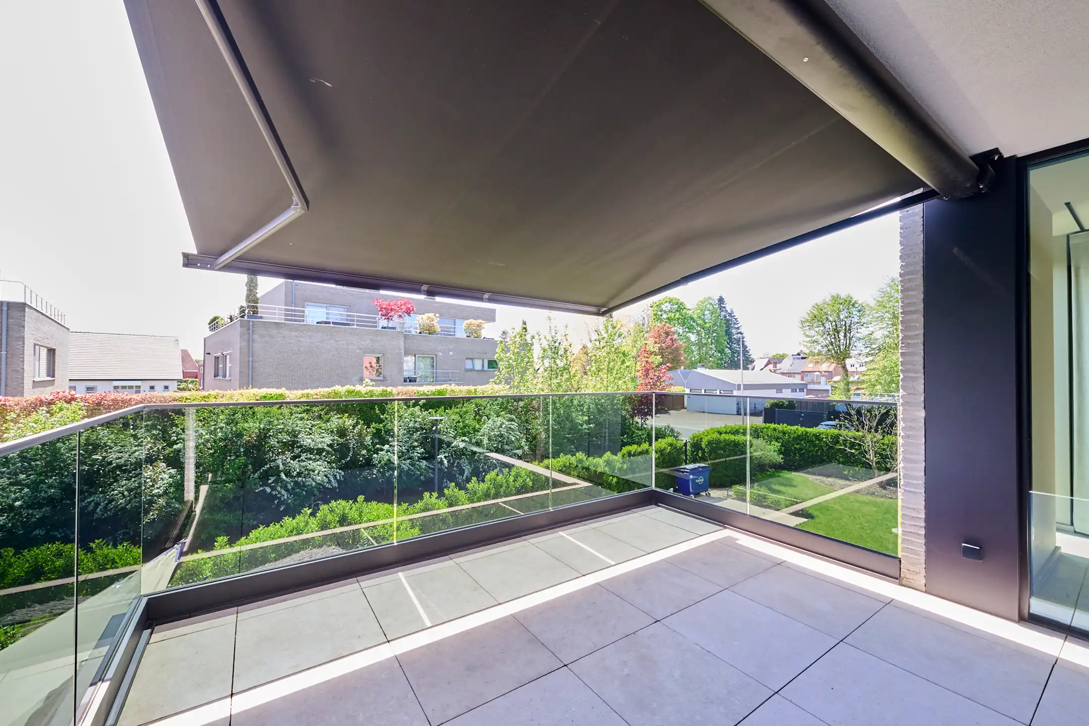 LUXUEUS GEMEUBELD APPARTEMENT MET TERRAS foto 5