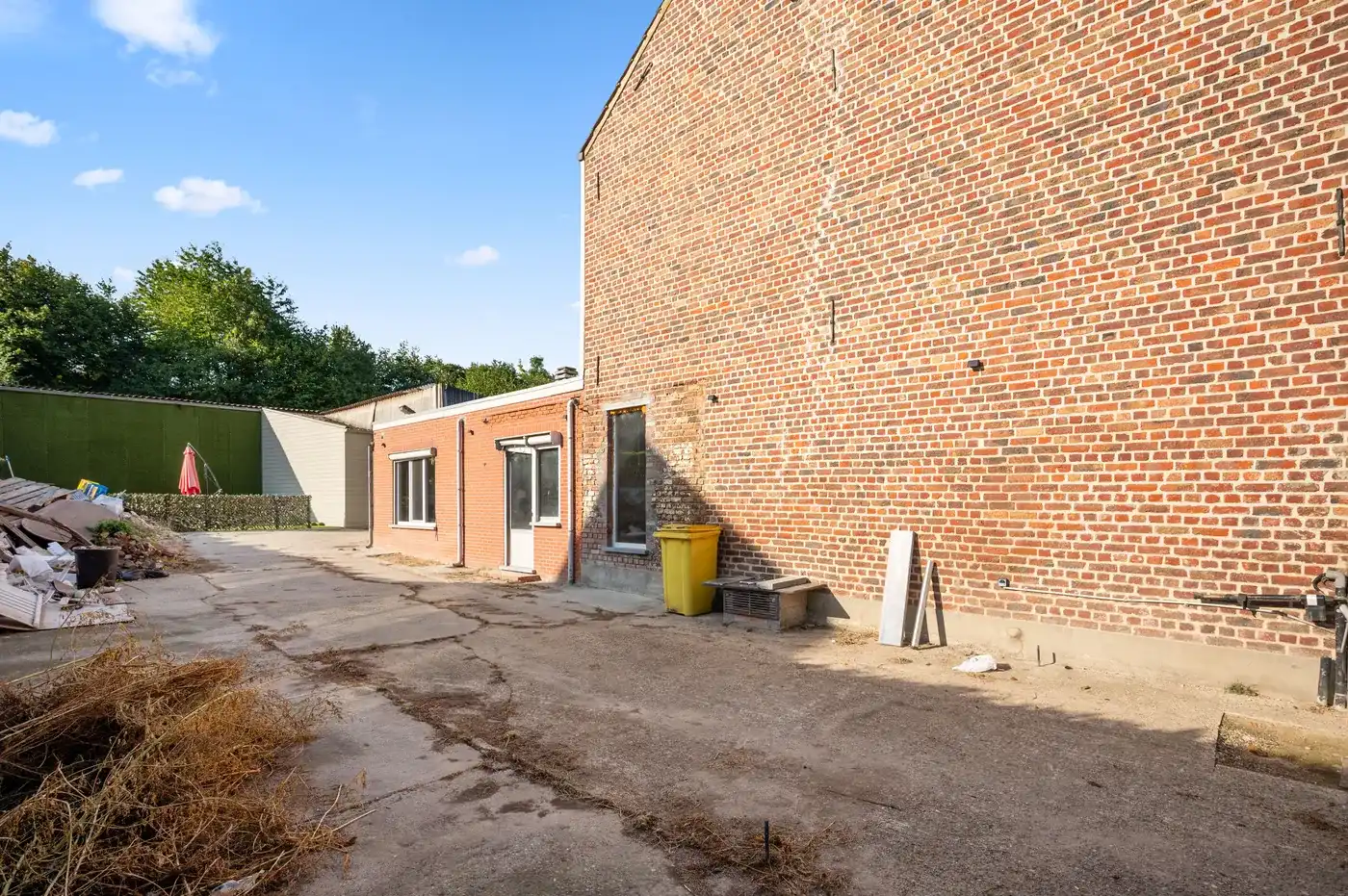 Verder te renoveren woning met grote hangar met 3 slpks foto 28