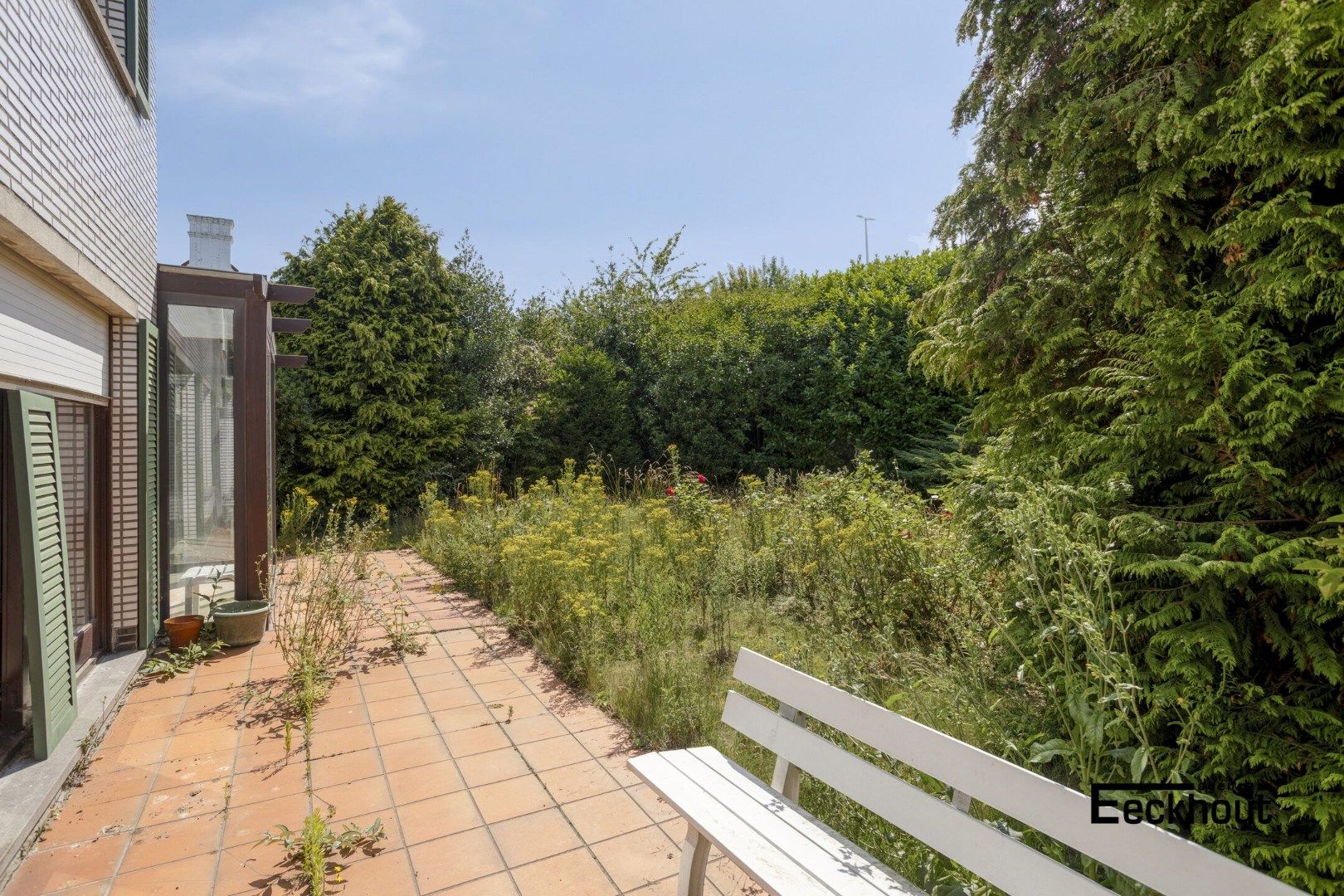 Zeer ruime (247 m²), halfopen woning met veel potentieel! foto 9