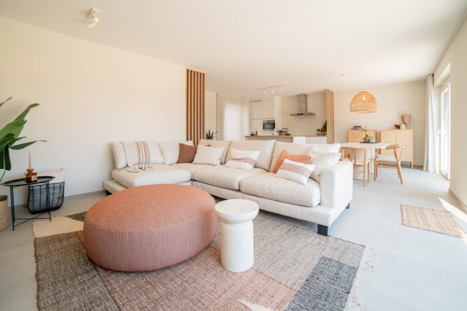 Ruime gezinswoning in Hallaar met nieuwste energietechnieken foto 11