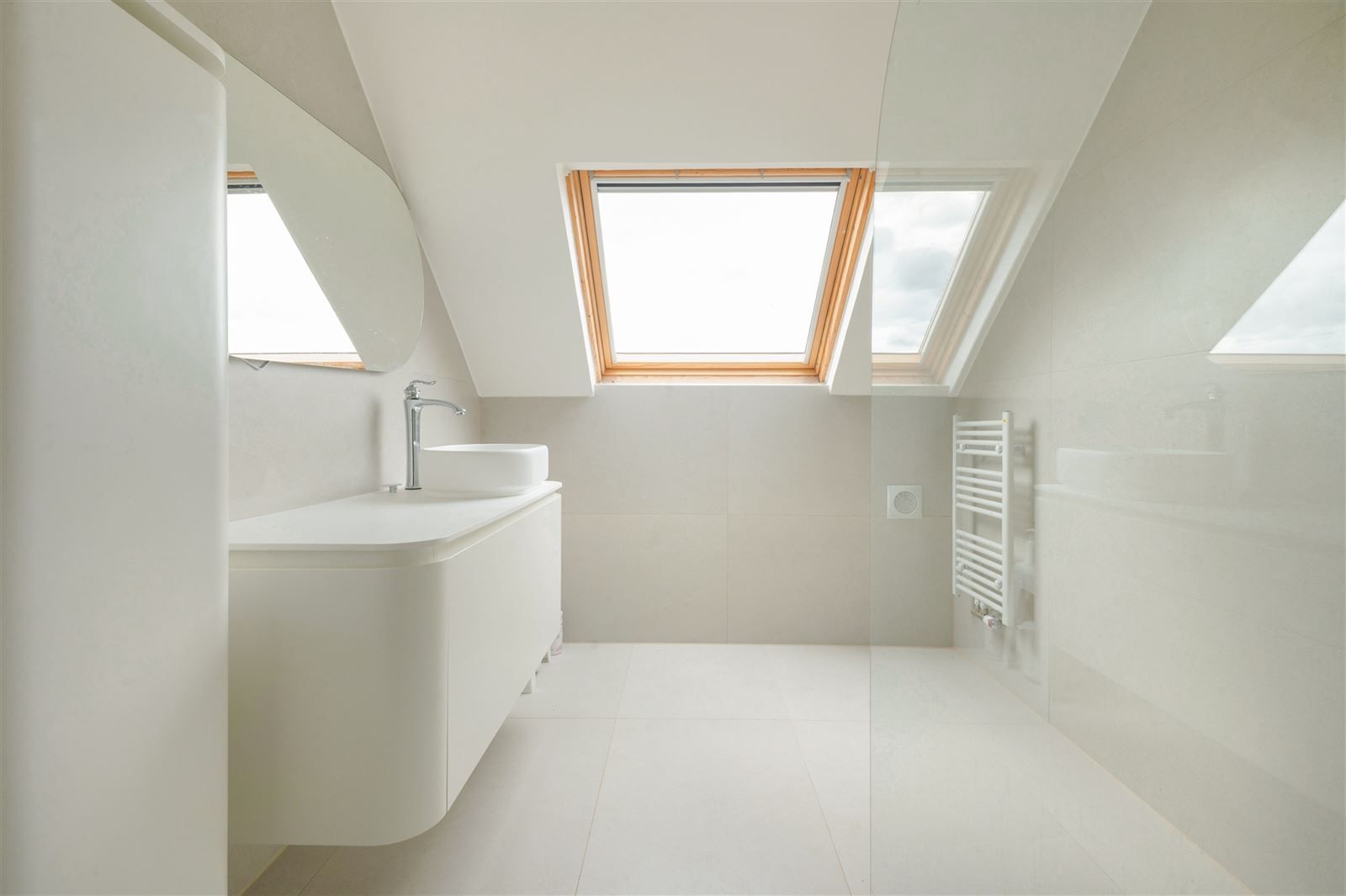 Gerenoveerde woning met tuin foto 12