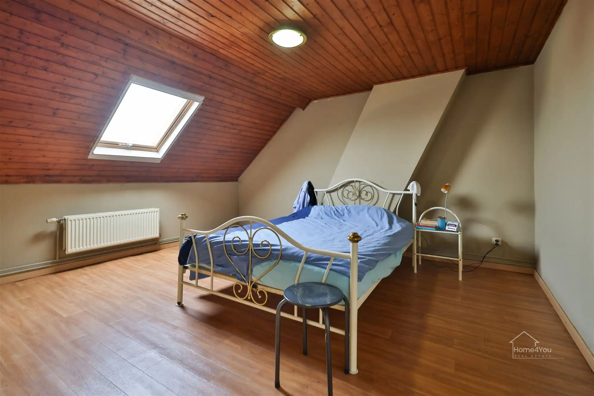 Ruime woning met meerdere slaapkamers en overdekt terras  foto 30