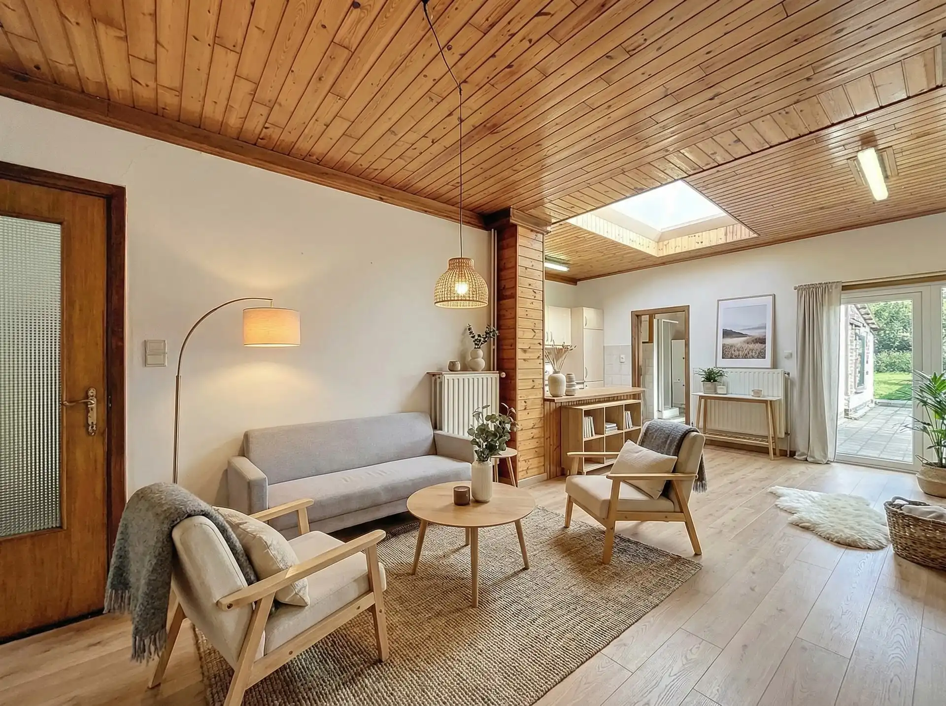 Charmante woning met 3 slaapkamers, oprit en prachtige tuin in hartje Sint-Niklaas foto 5